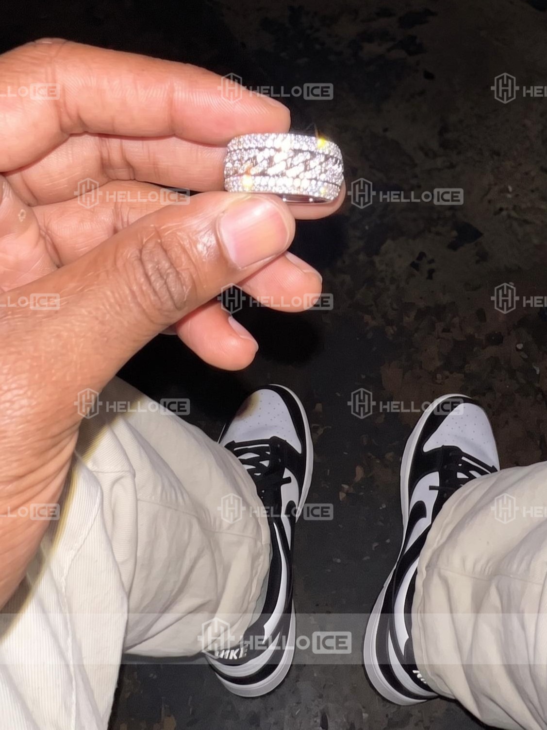 Helloice Review Image