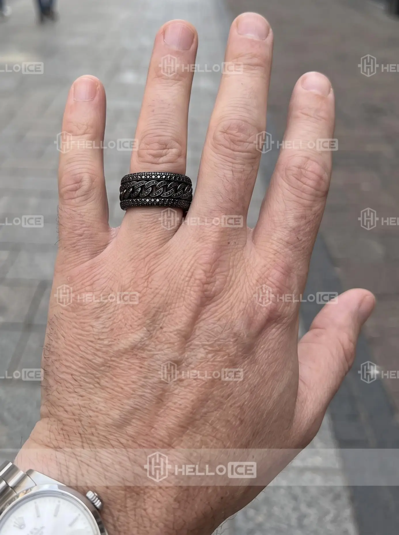 Helloice Review Image