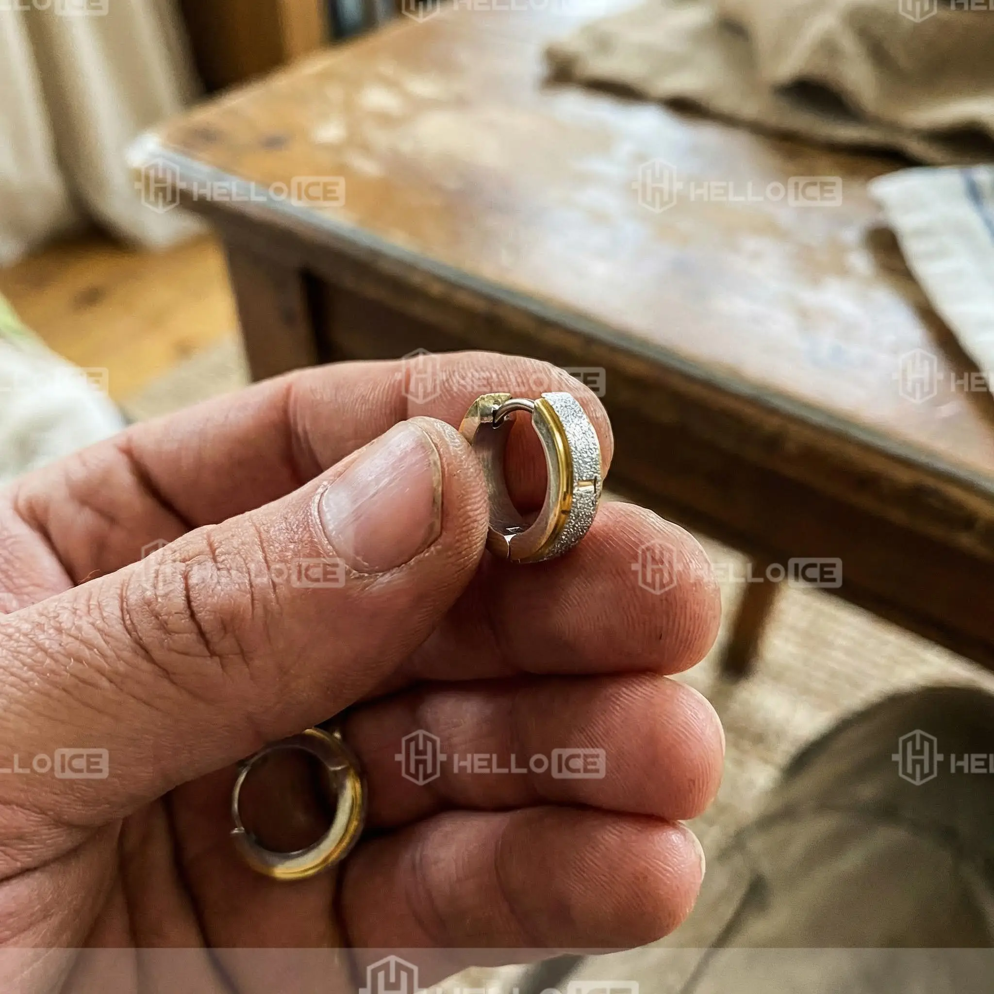 Helloice Review Image