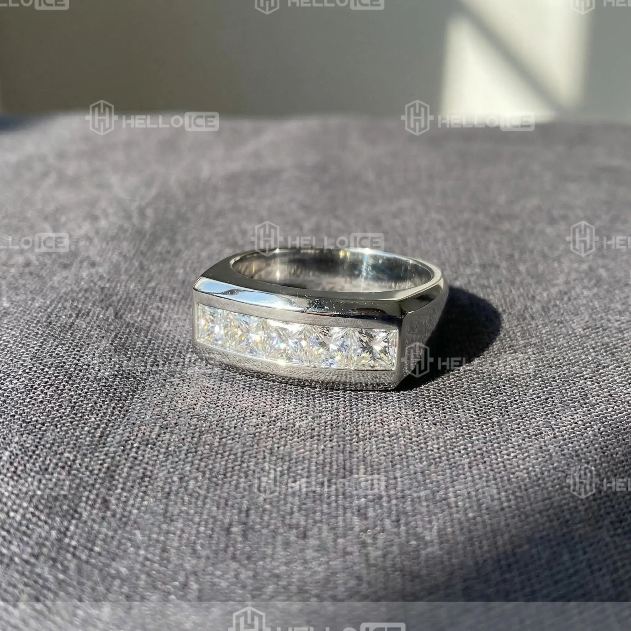 Helloice Review Image