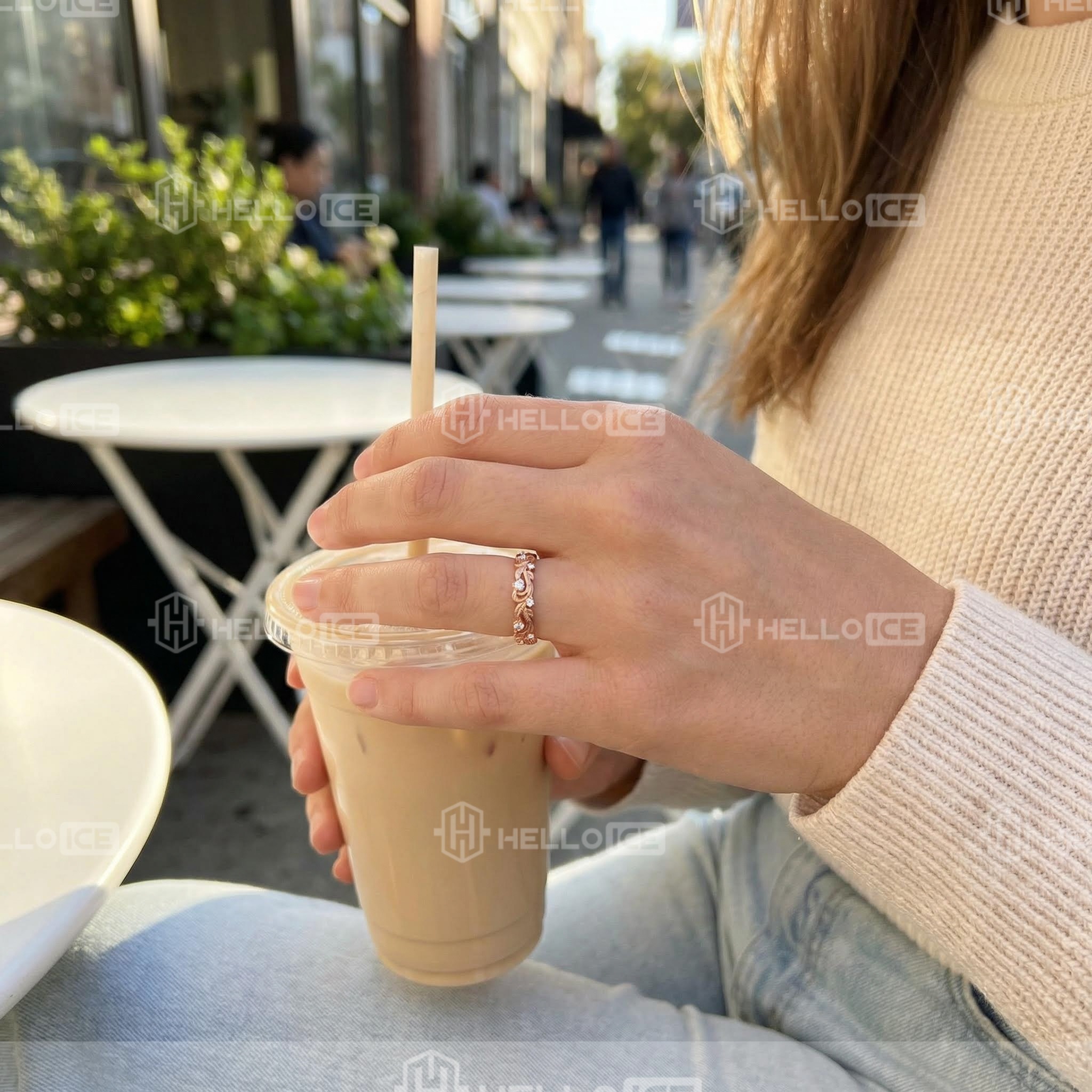 Helloice Review Image