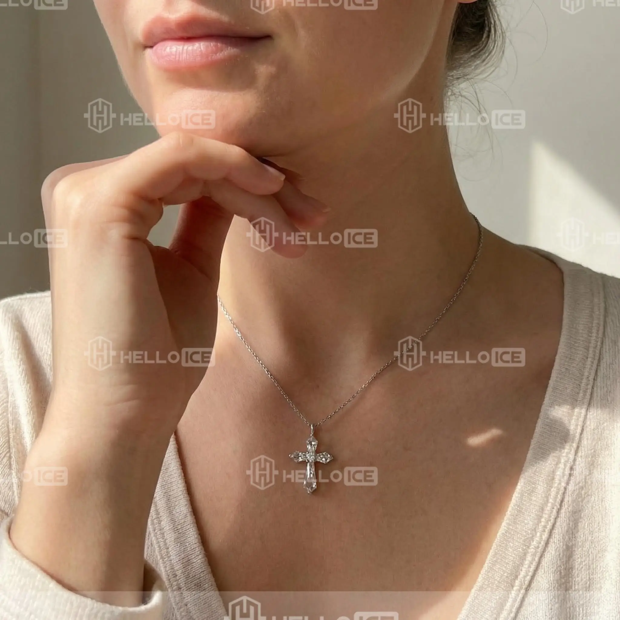 Helloice Review Image