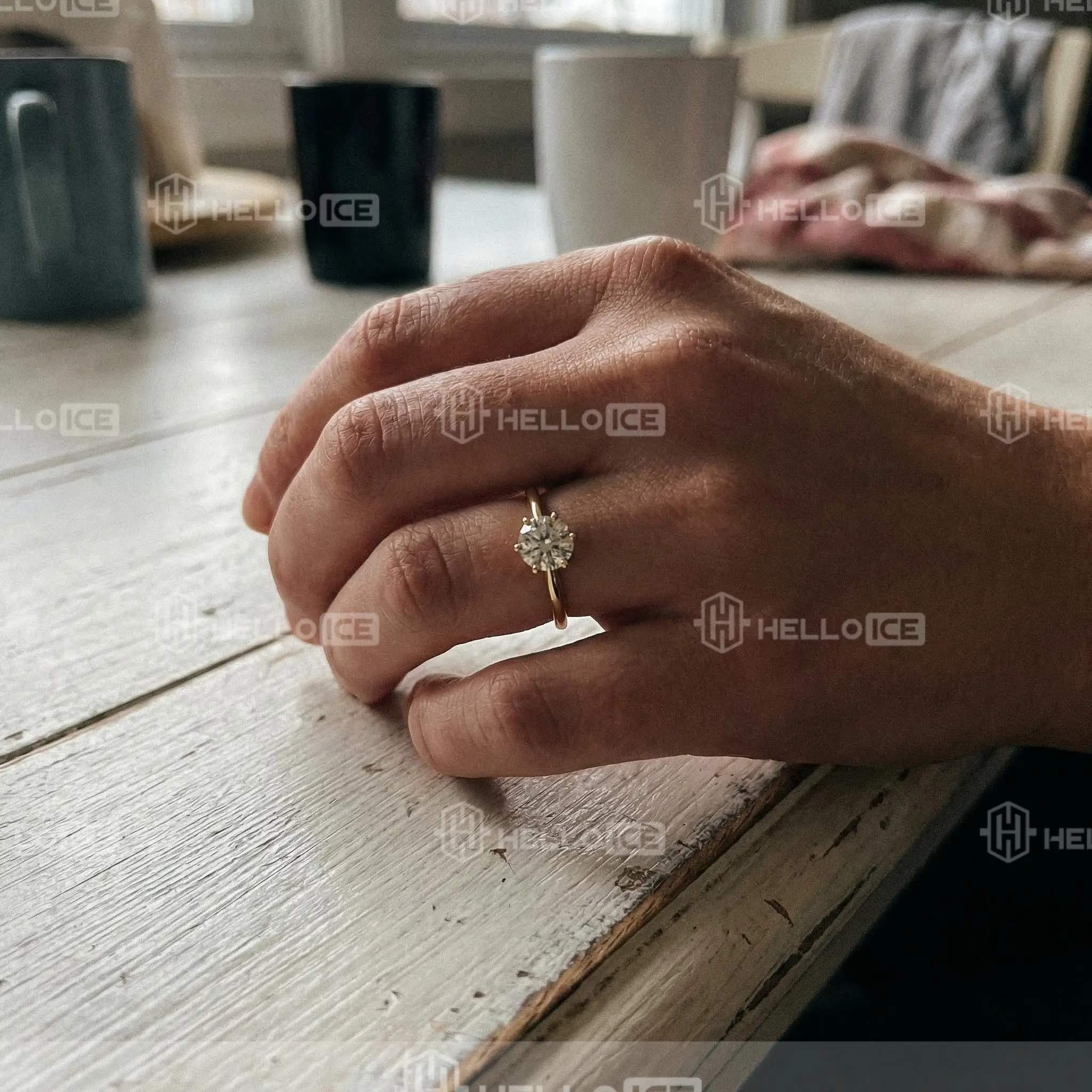 Helloice Review Image