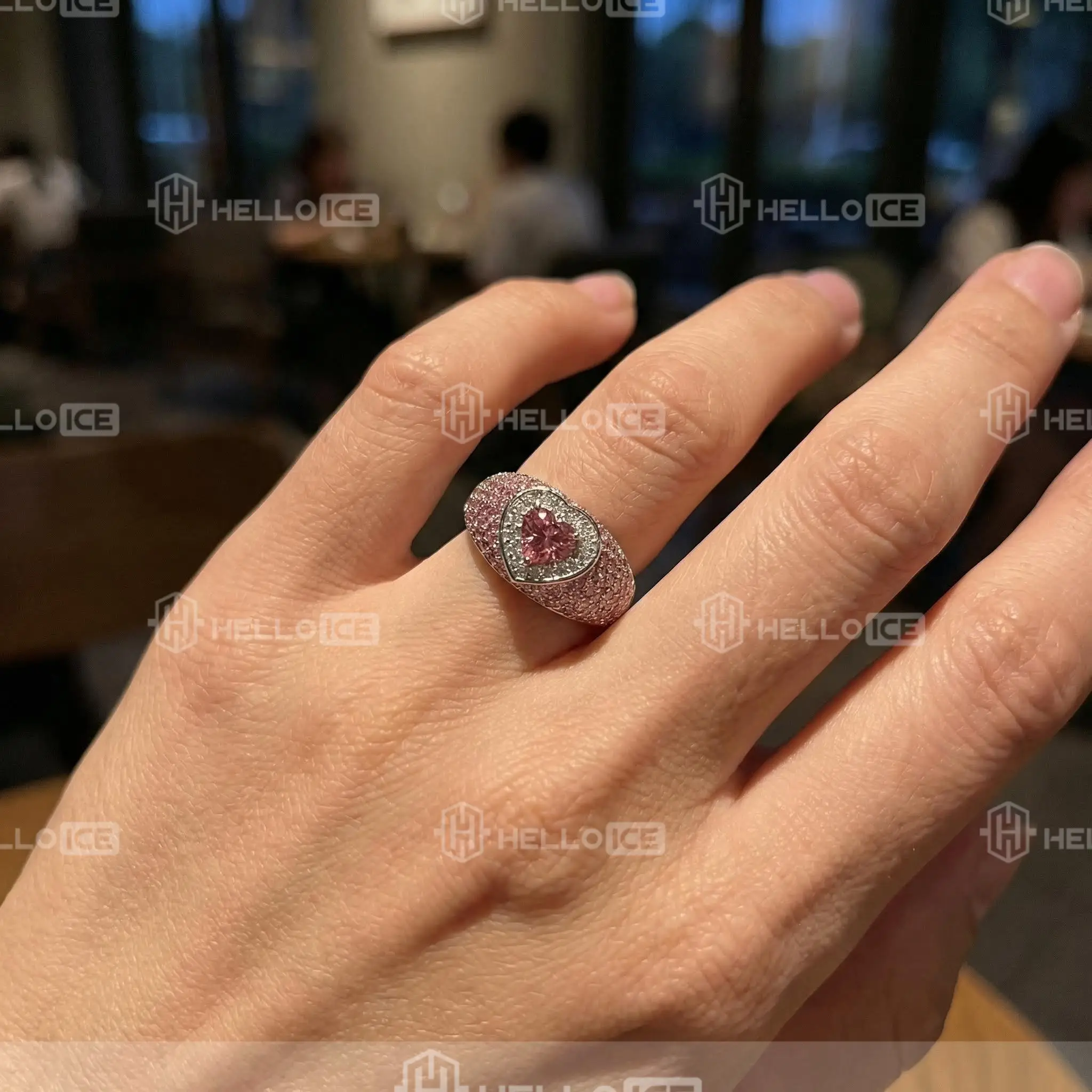 Helloice Review Image