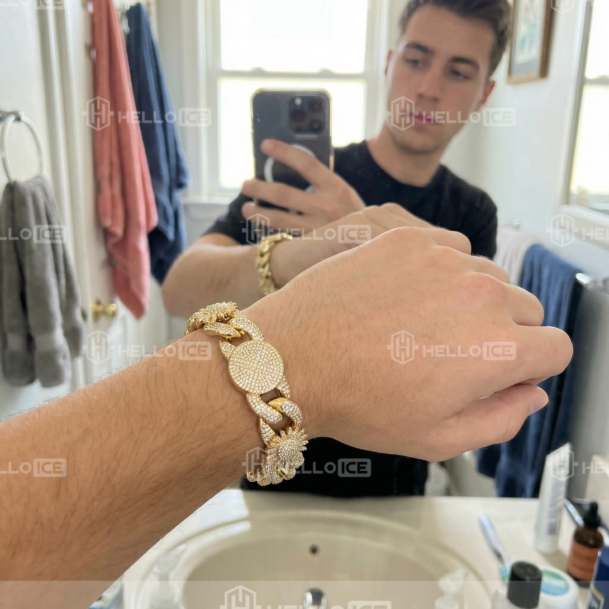 Helloice Review Image