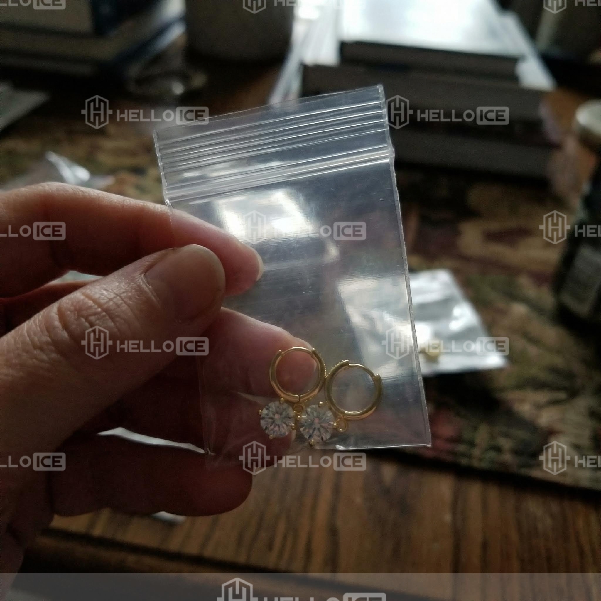 Helloice Review Image