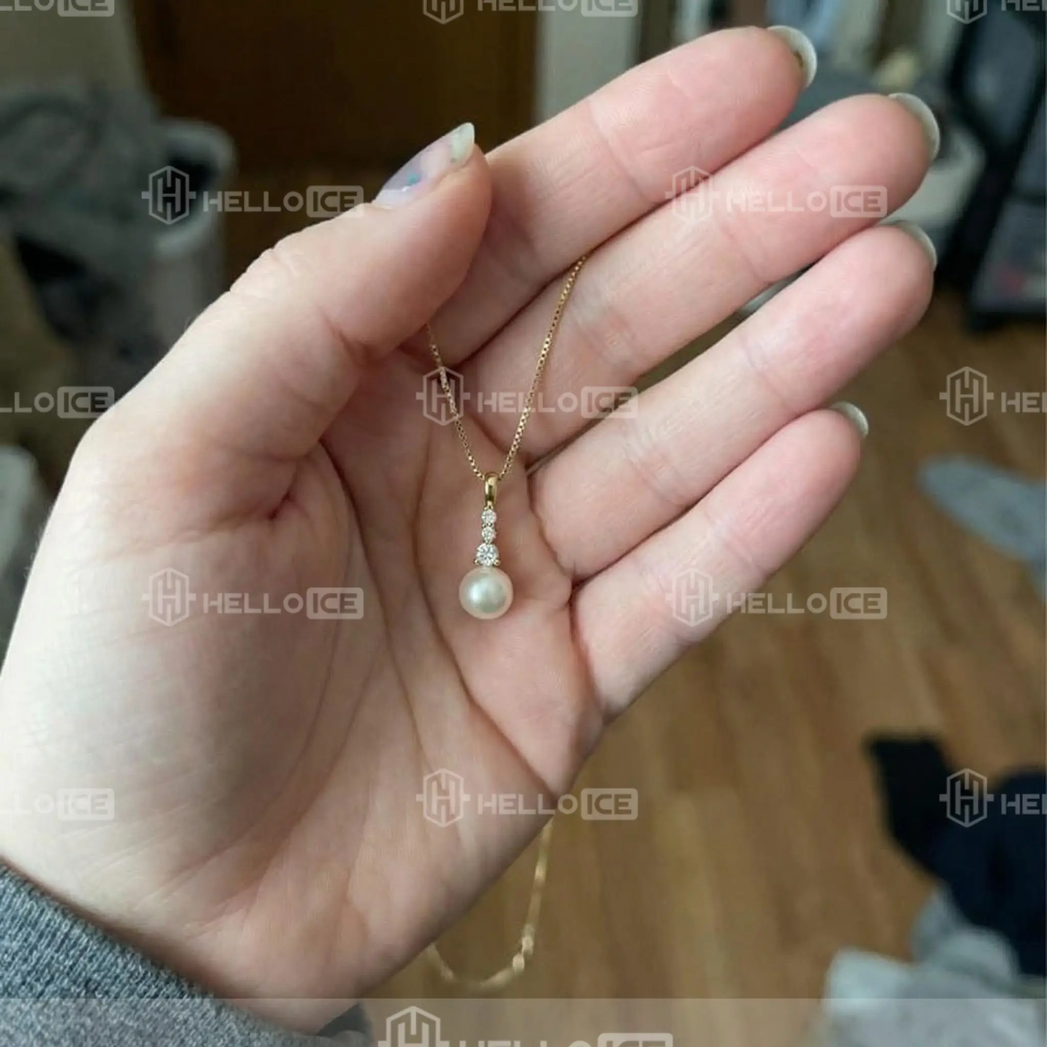 Helloice Review Image