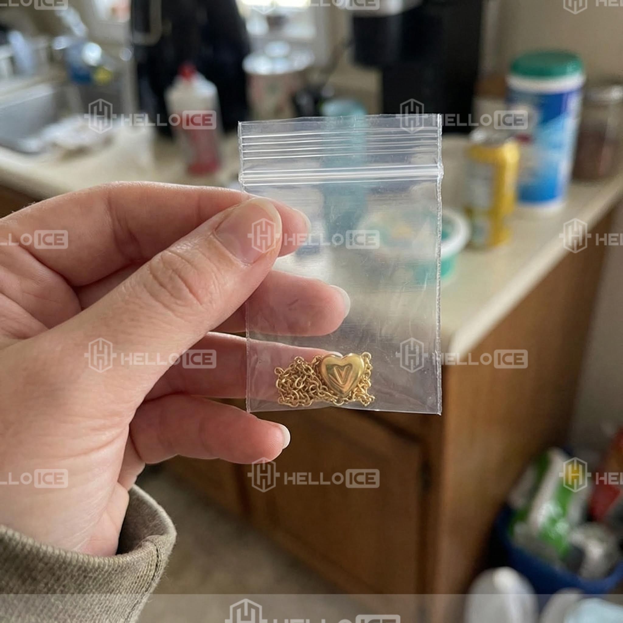 Helloice Review Image