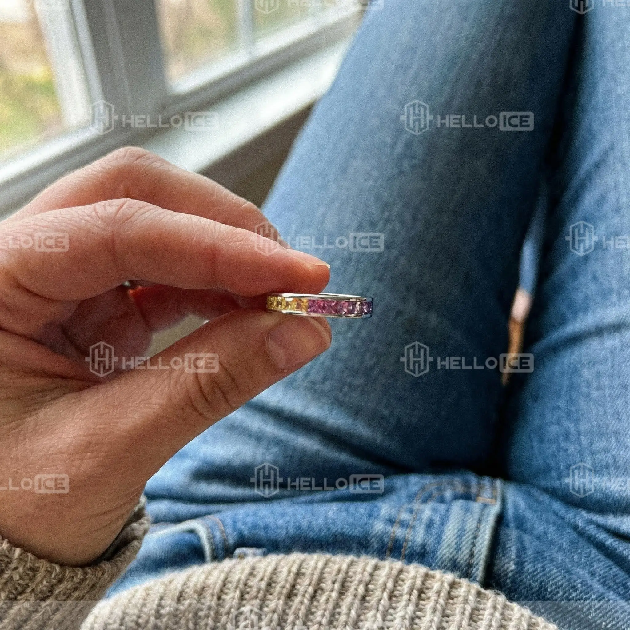 Helloice Review Image