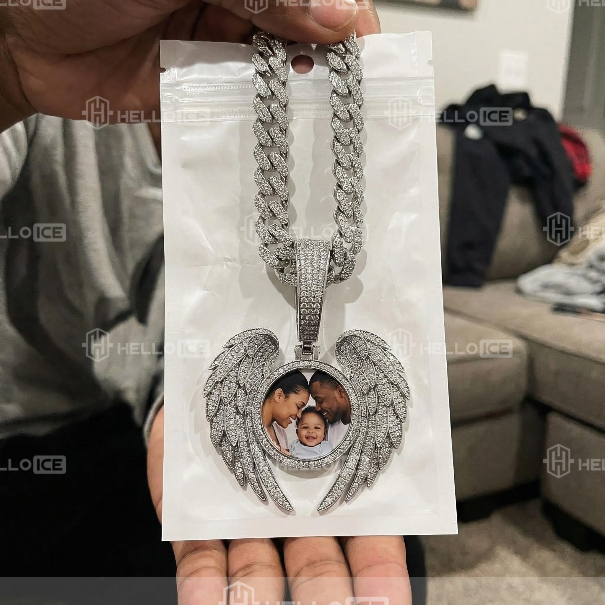 Helloice Review Image