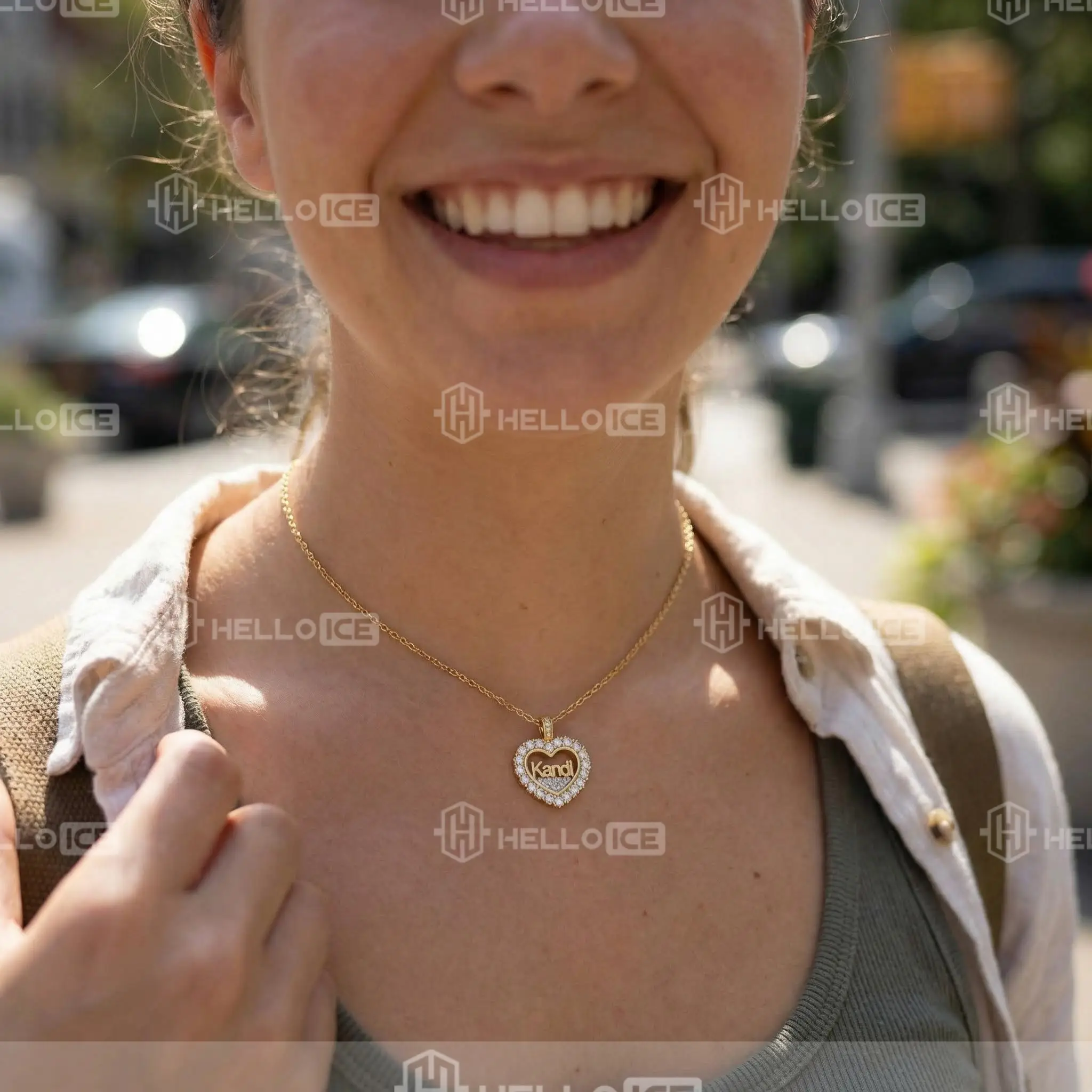 Helloice Review Image