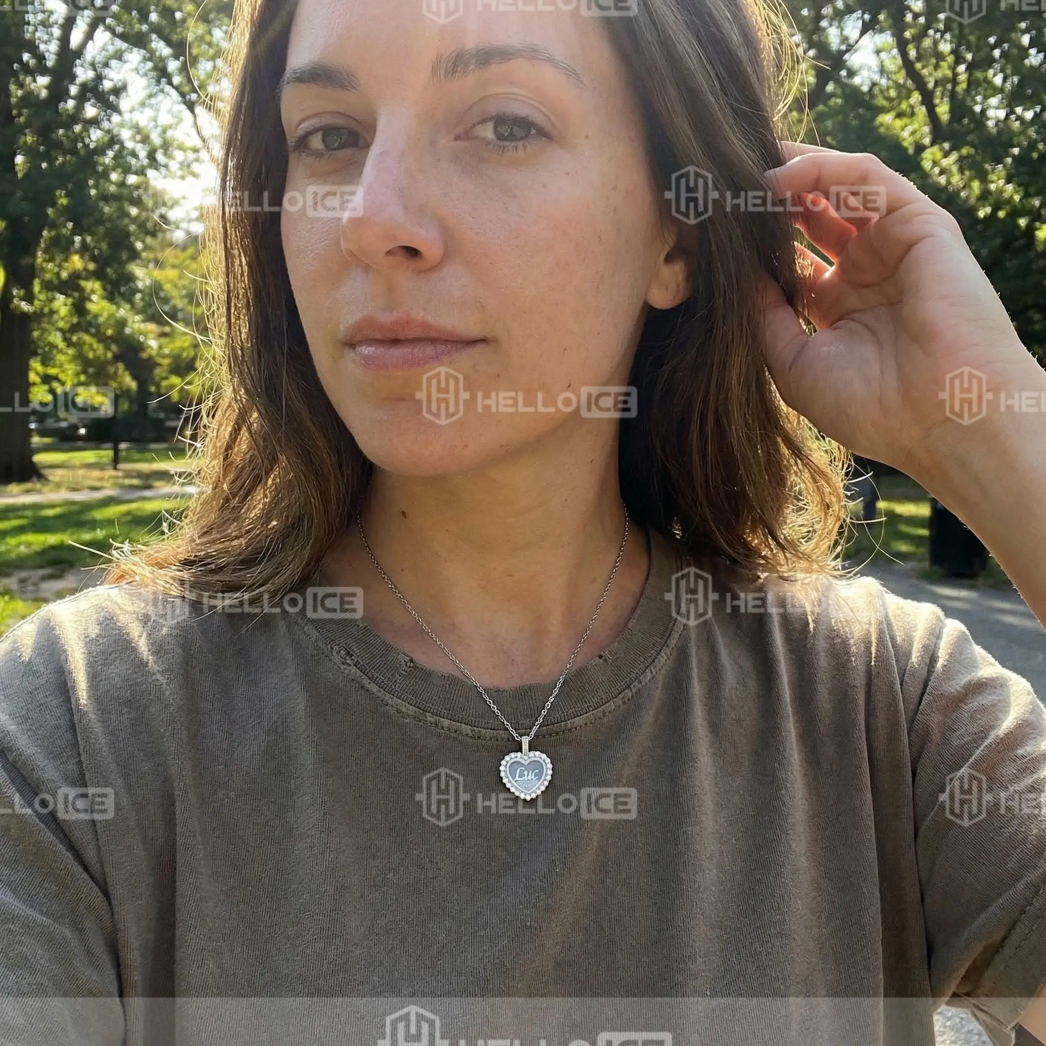 Helloice Review Image