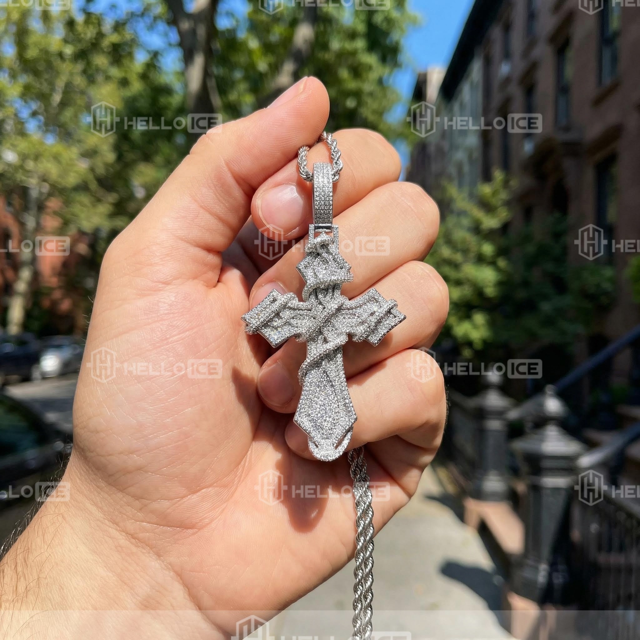 Helloice Review Image