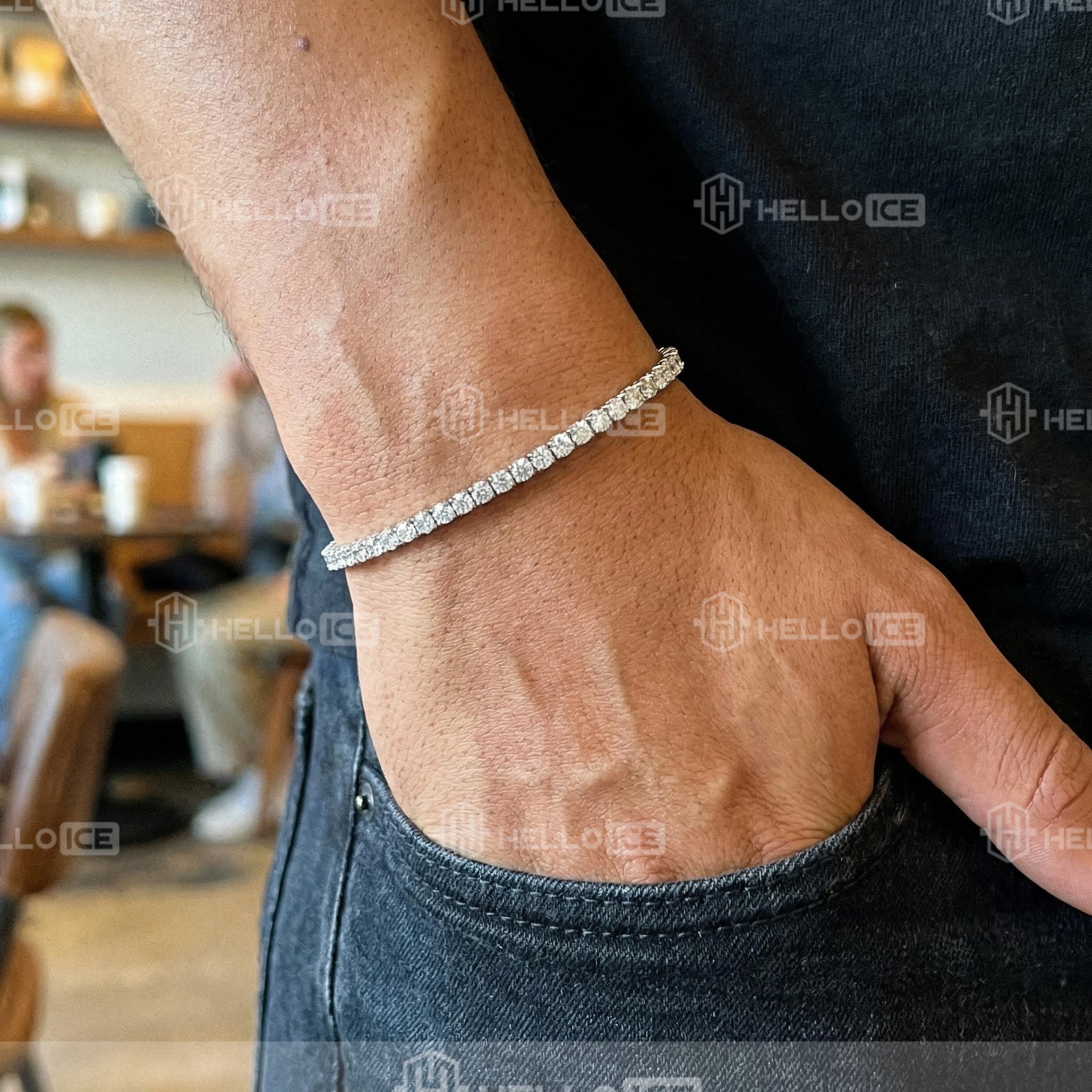 Helloice Review Image