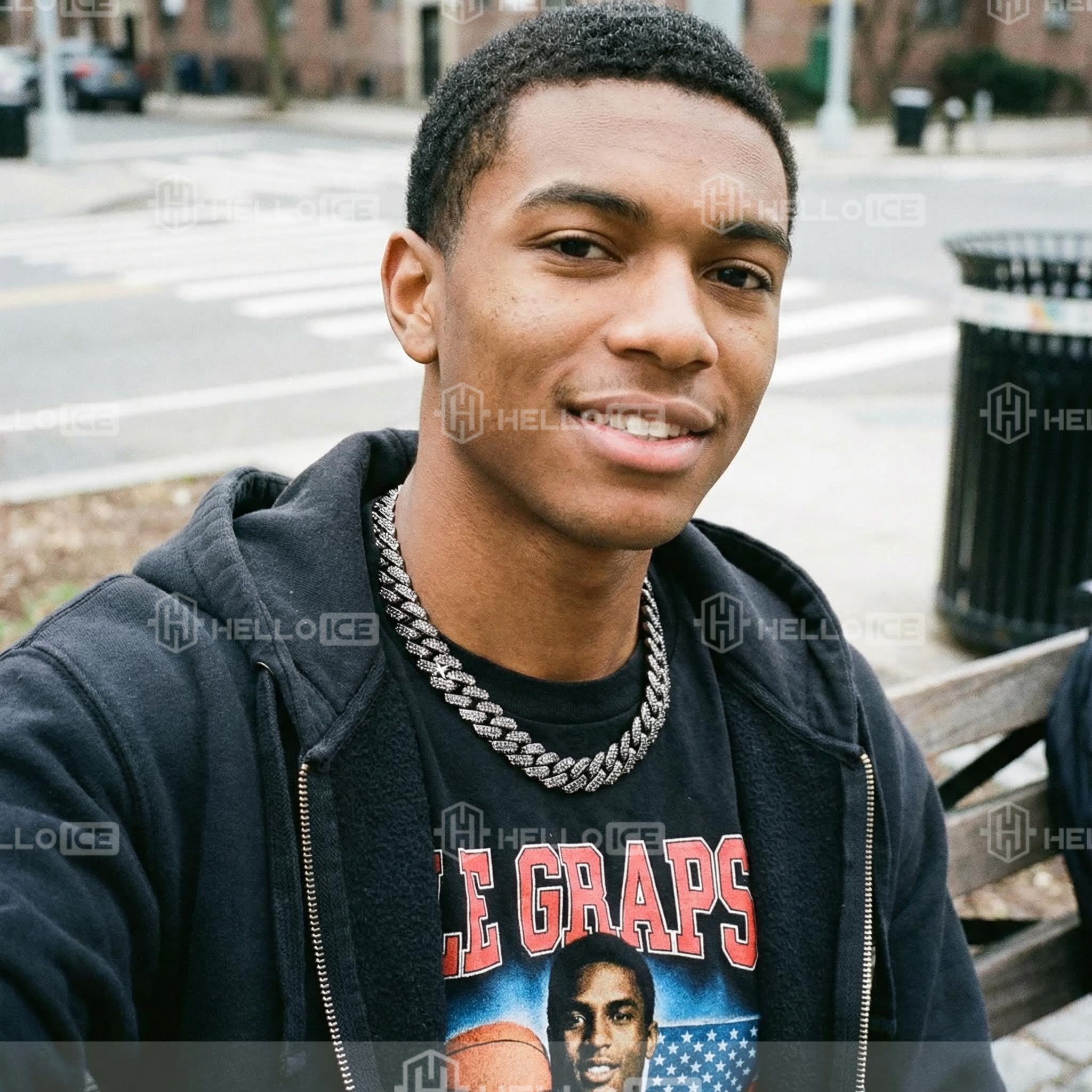 Helloice Review Image