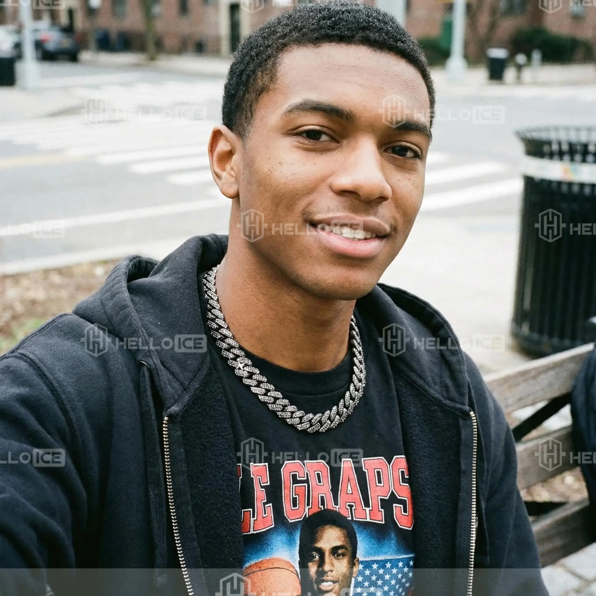 Helloice Review Image