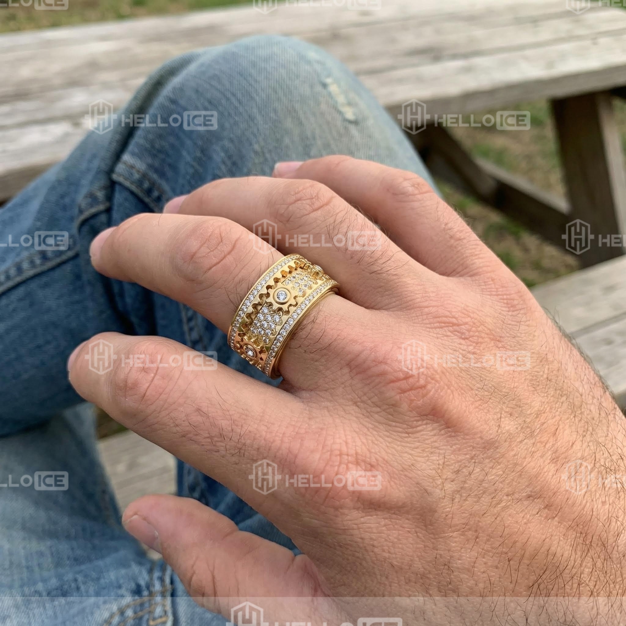 Helloice Review Image