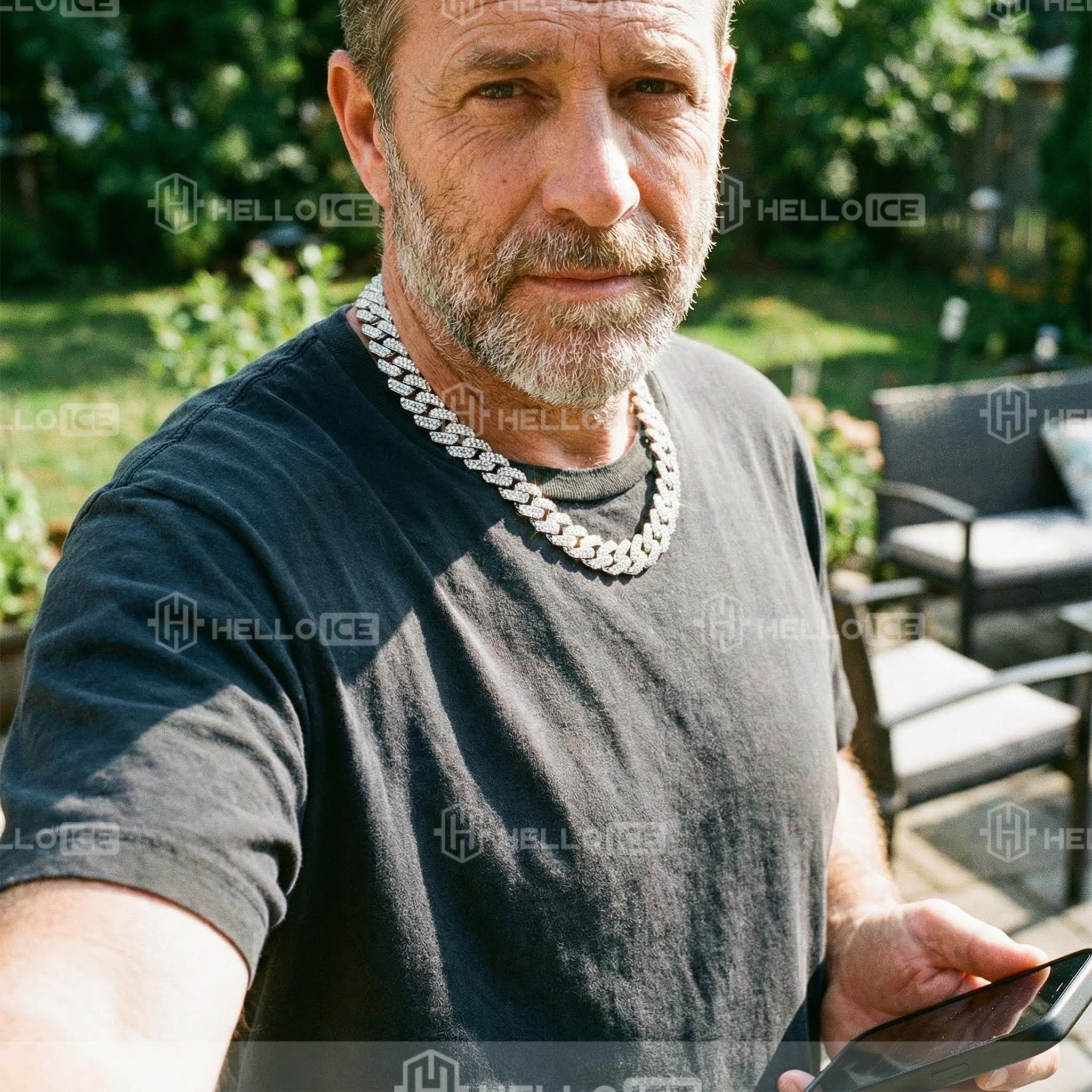 Helloice Review Image