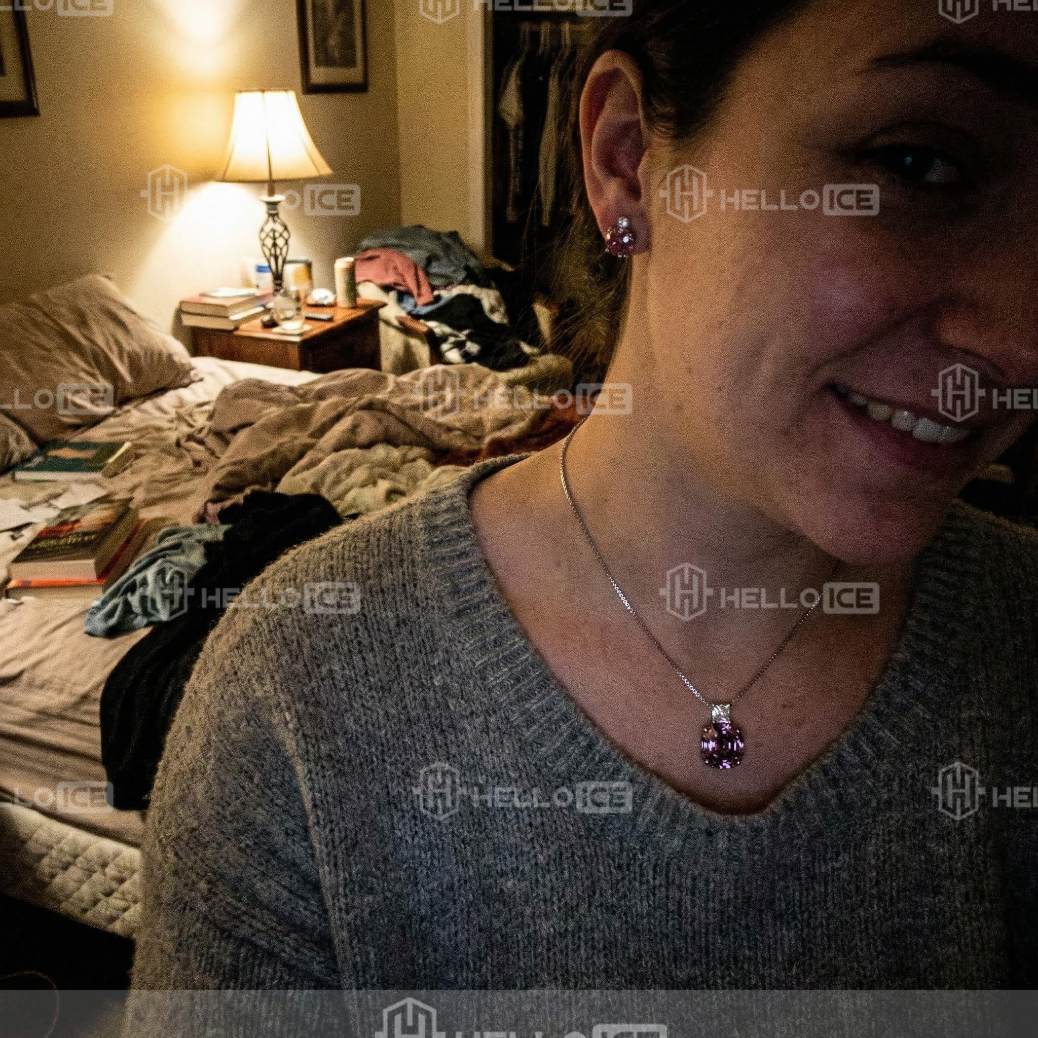 Helloice Review Image