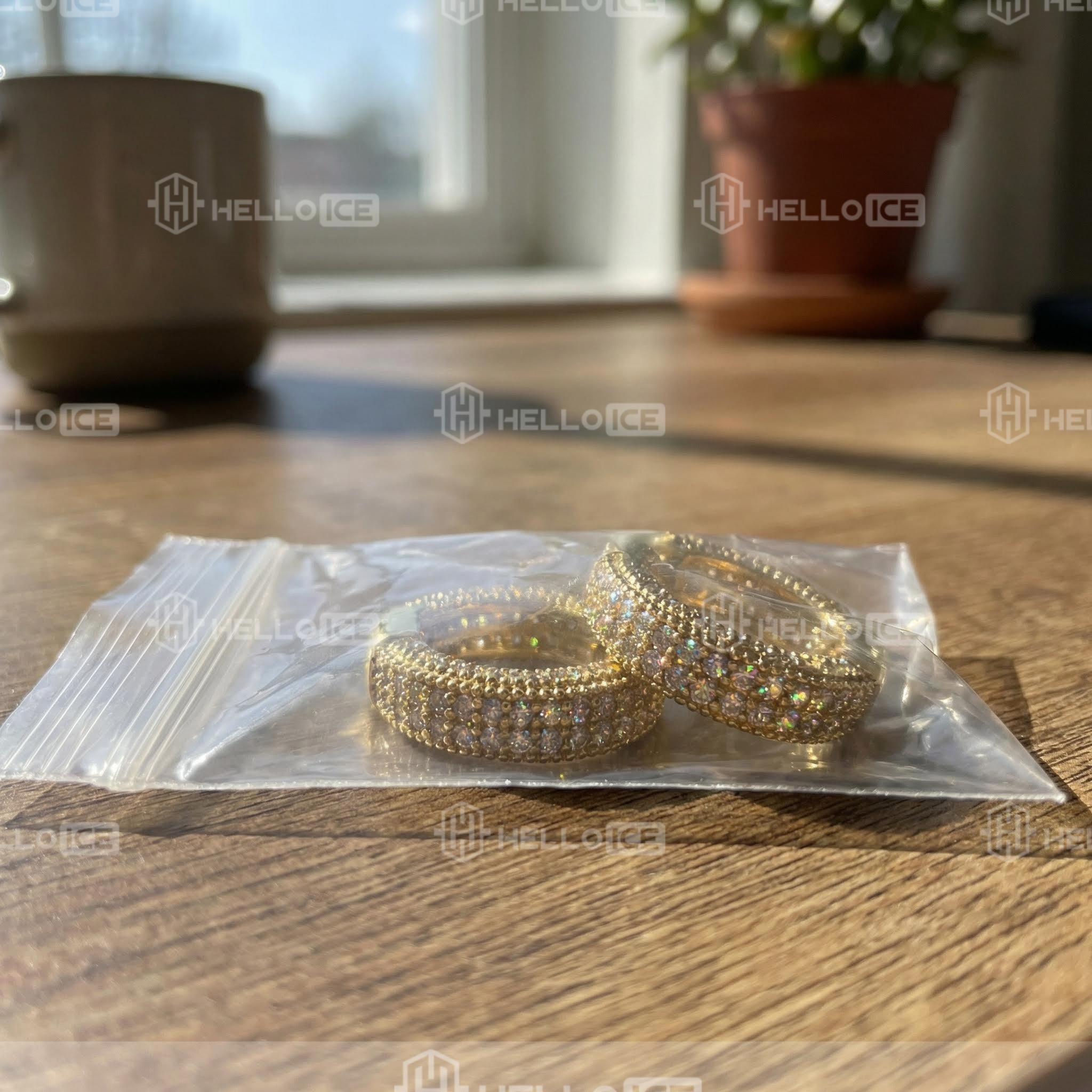 Helloice Review Image