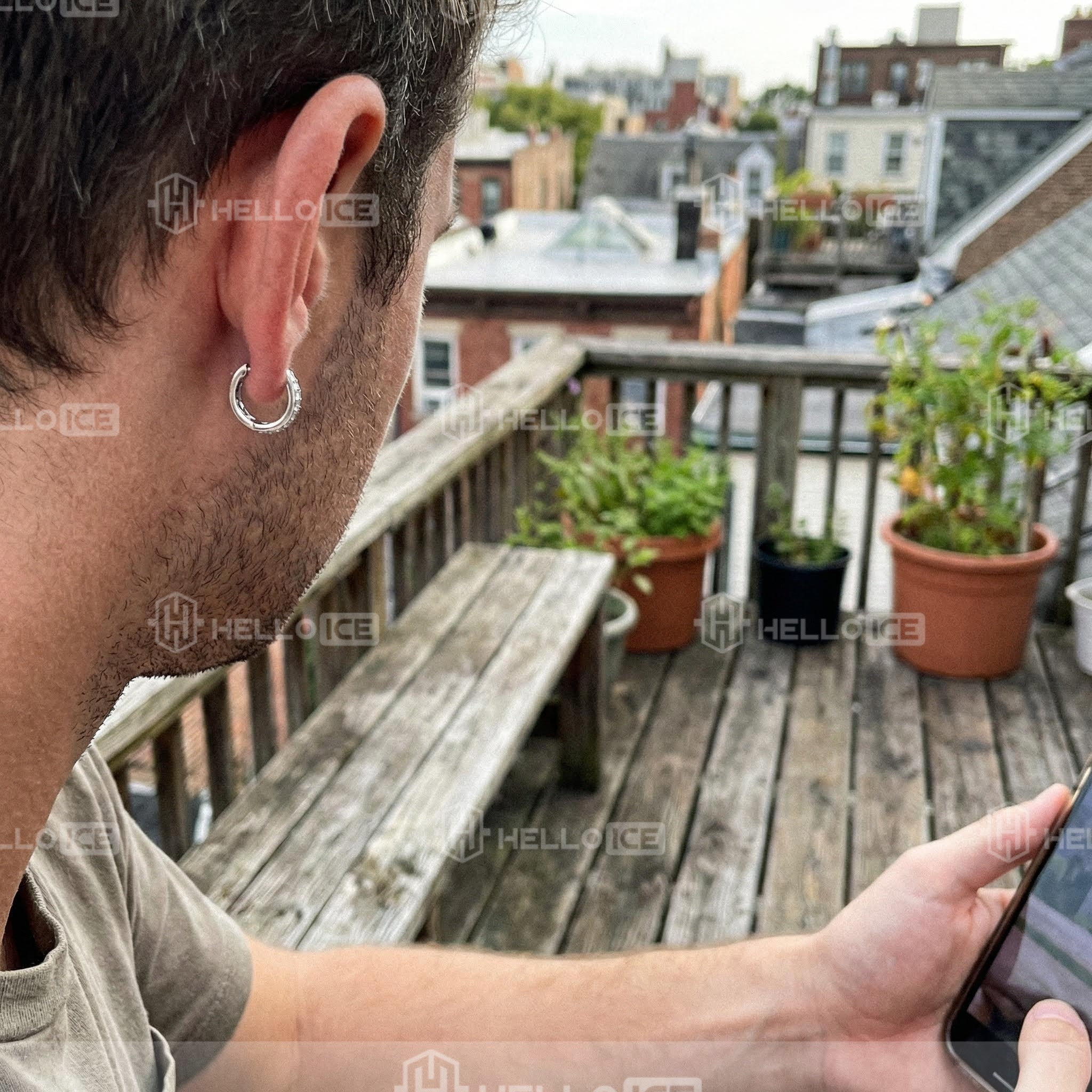 Helloice Review Image