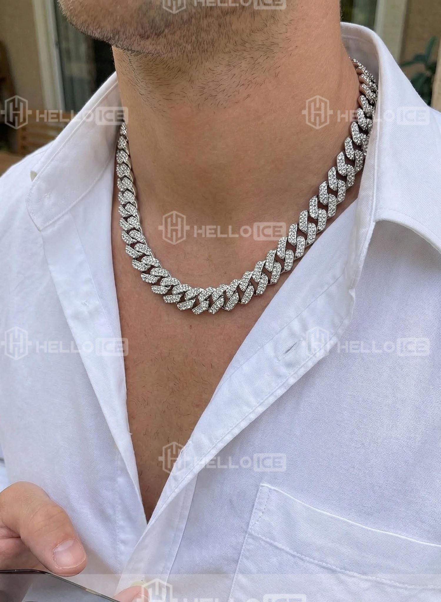 Helloice Review Image