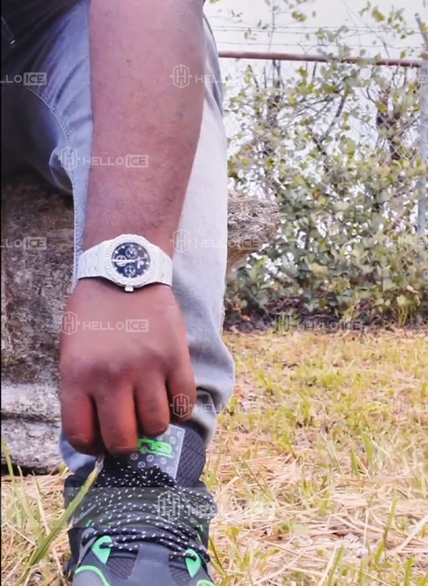 Helloice Review Image