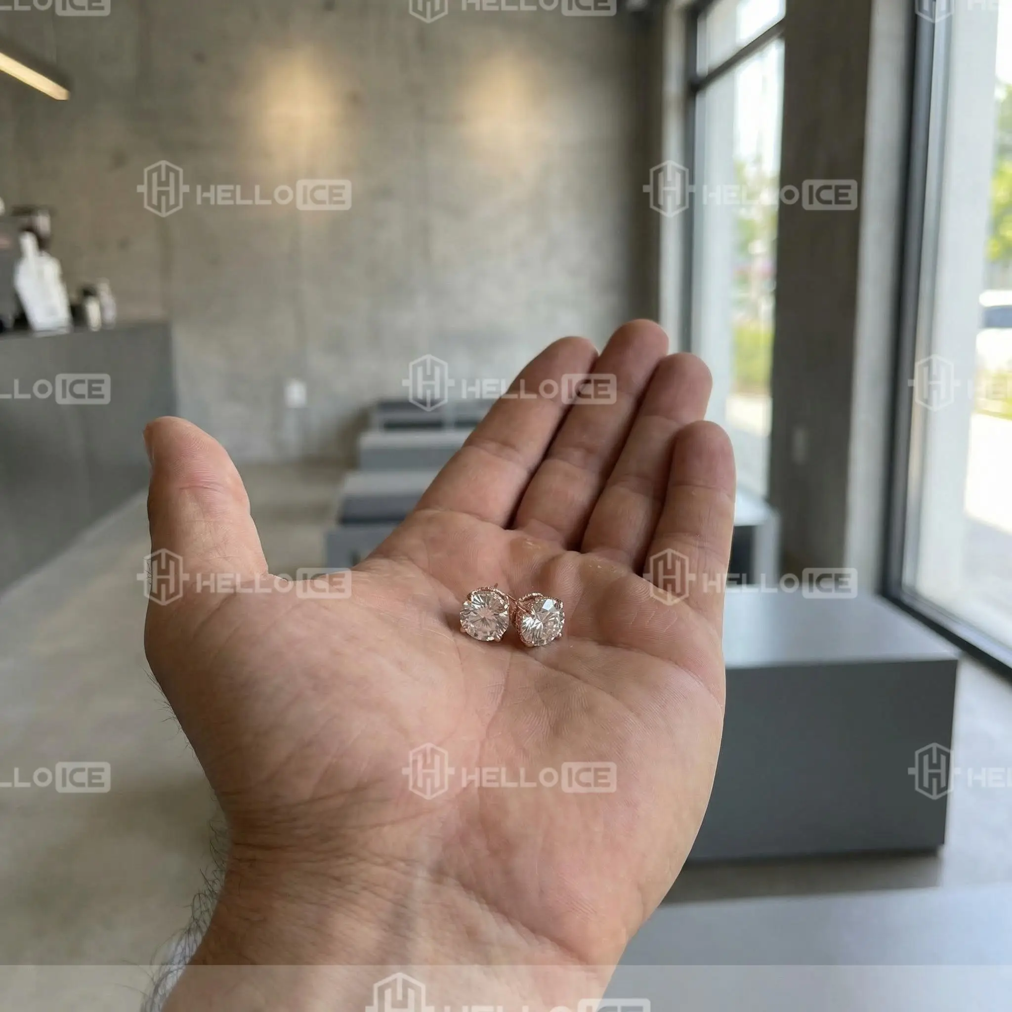 Helloice Review Image