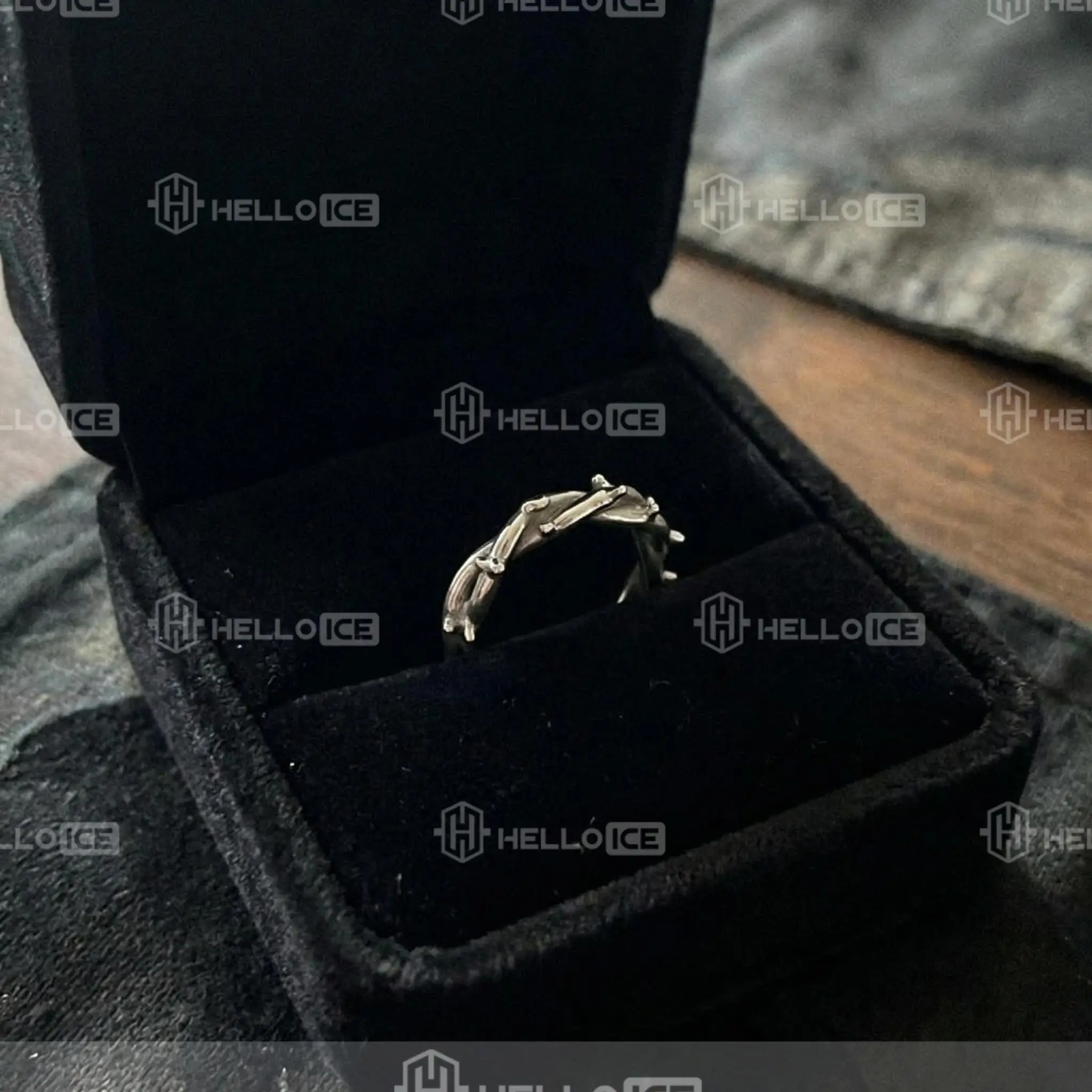 Helloice Review Image