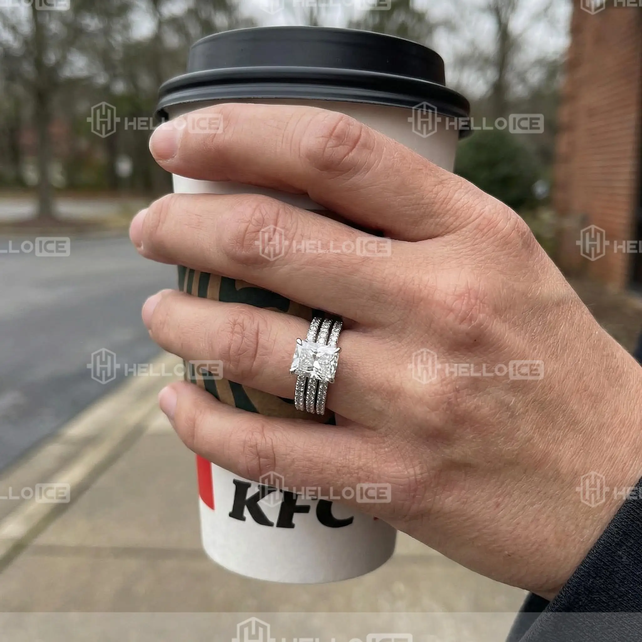 Helloice Review Image