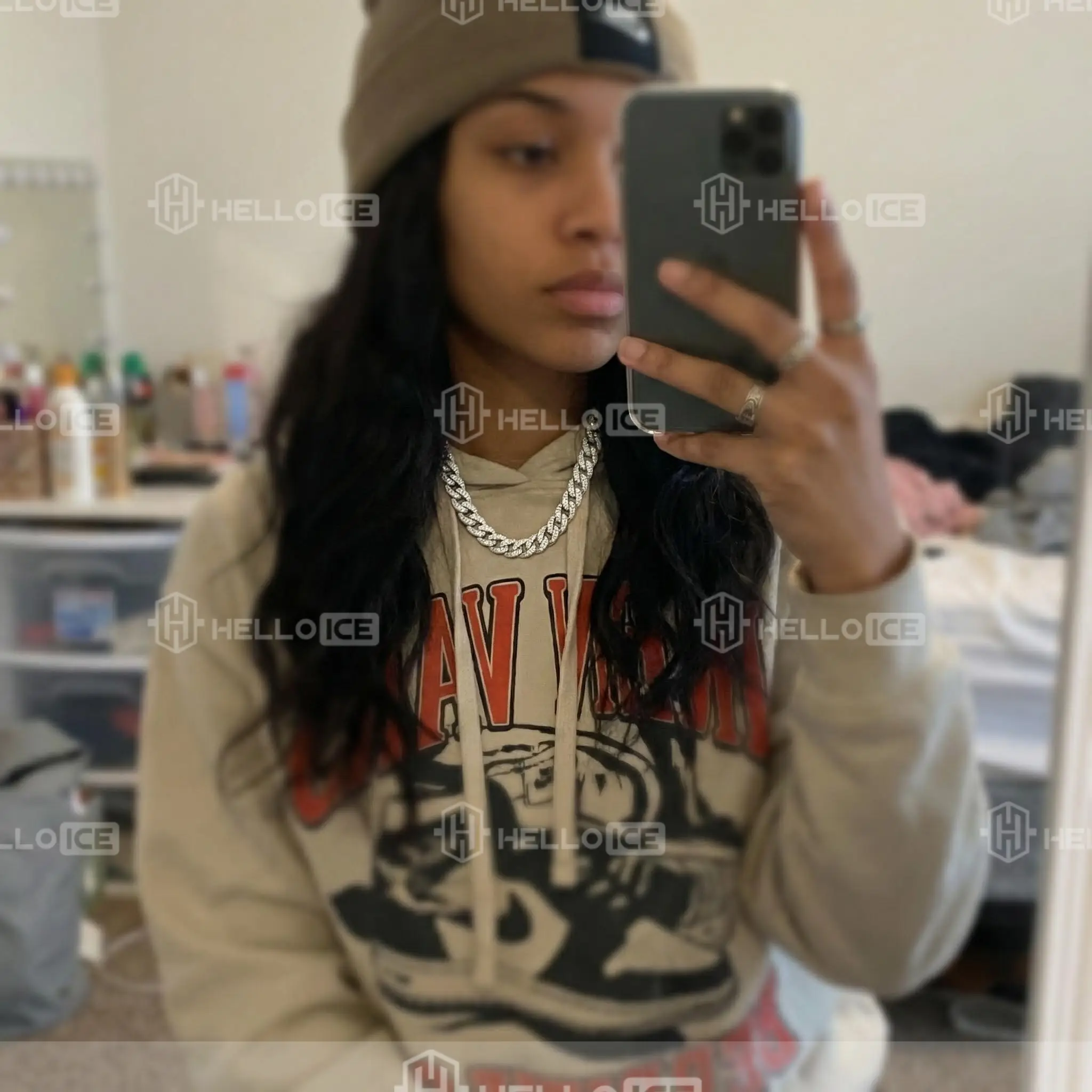 Helloice Review Image