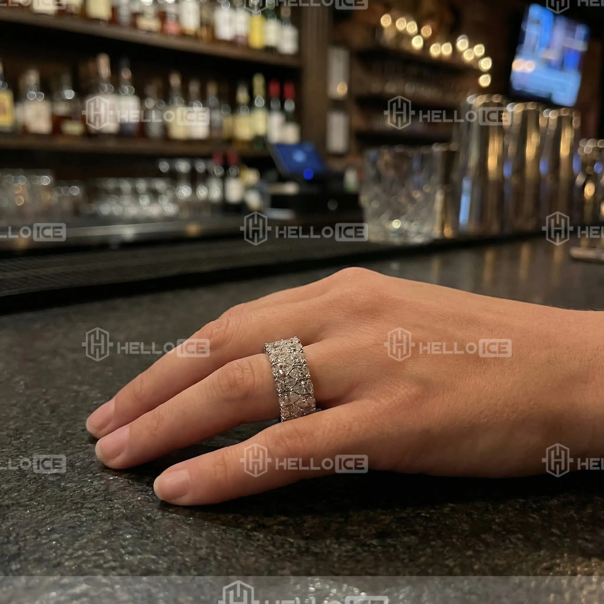 Helloice Review Image