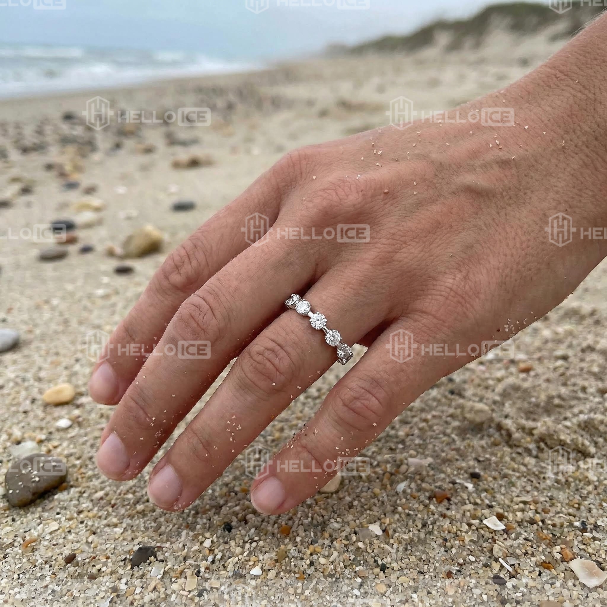 Helloice Review Image