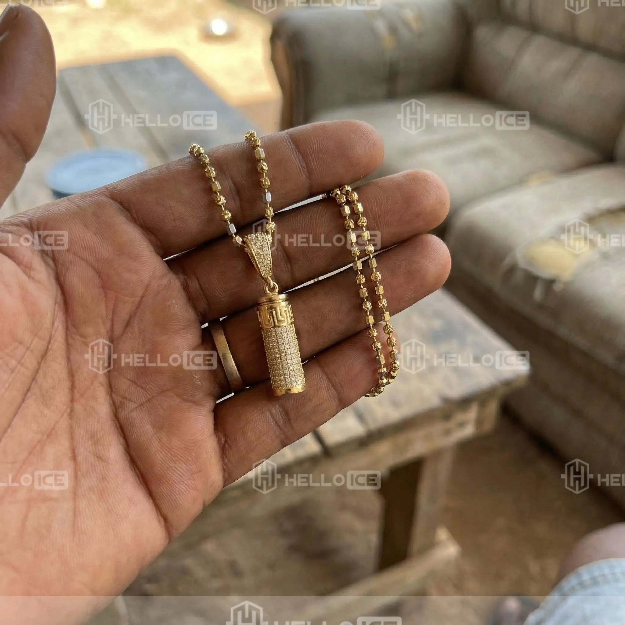 Helloice Review Image