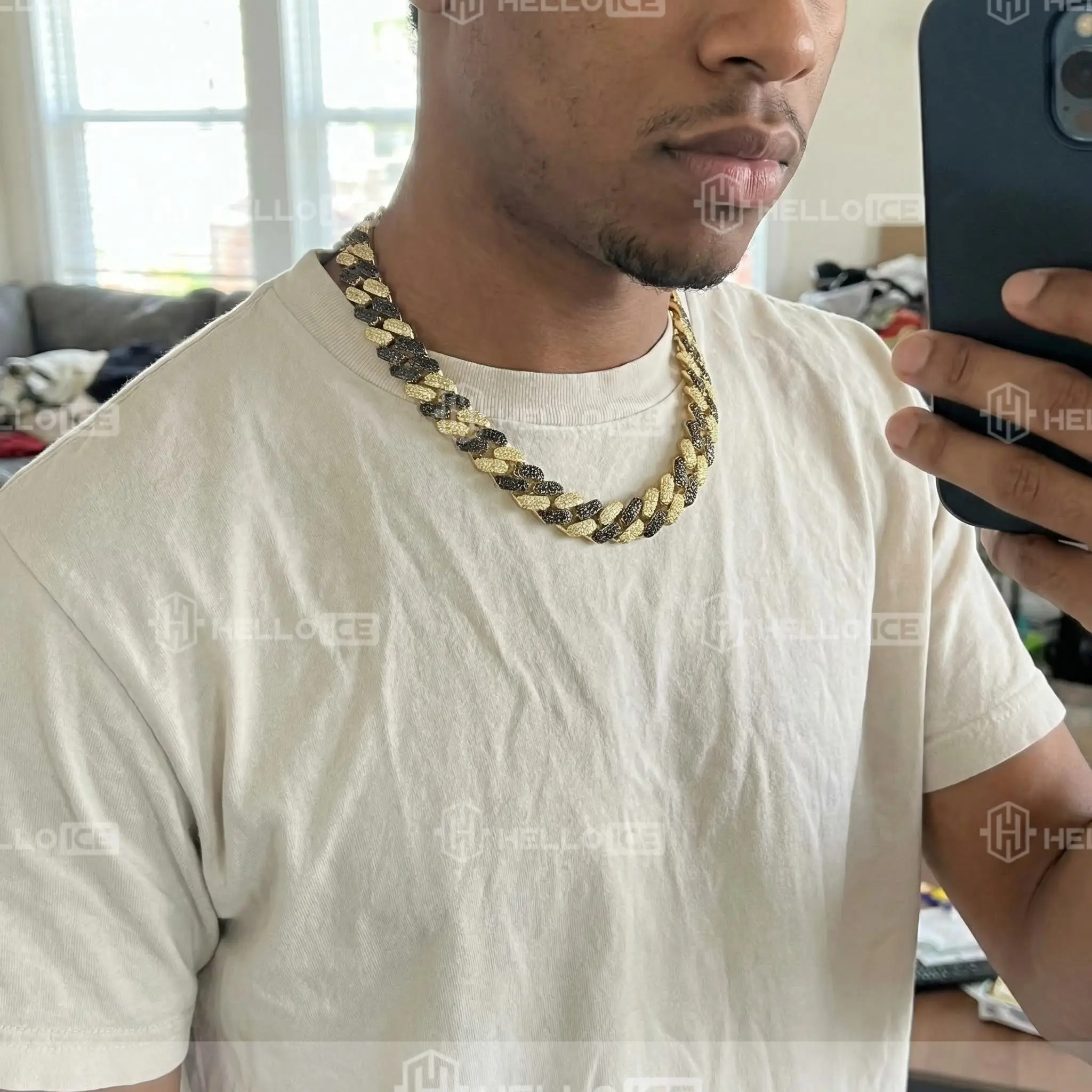 Helloice Review Image