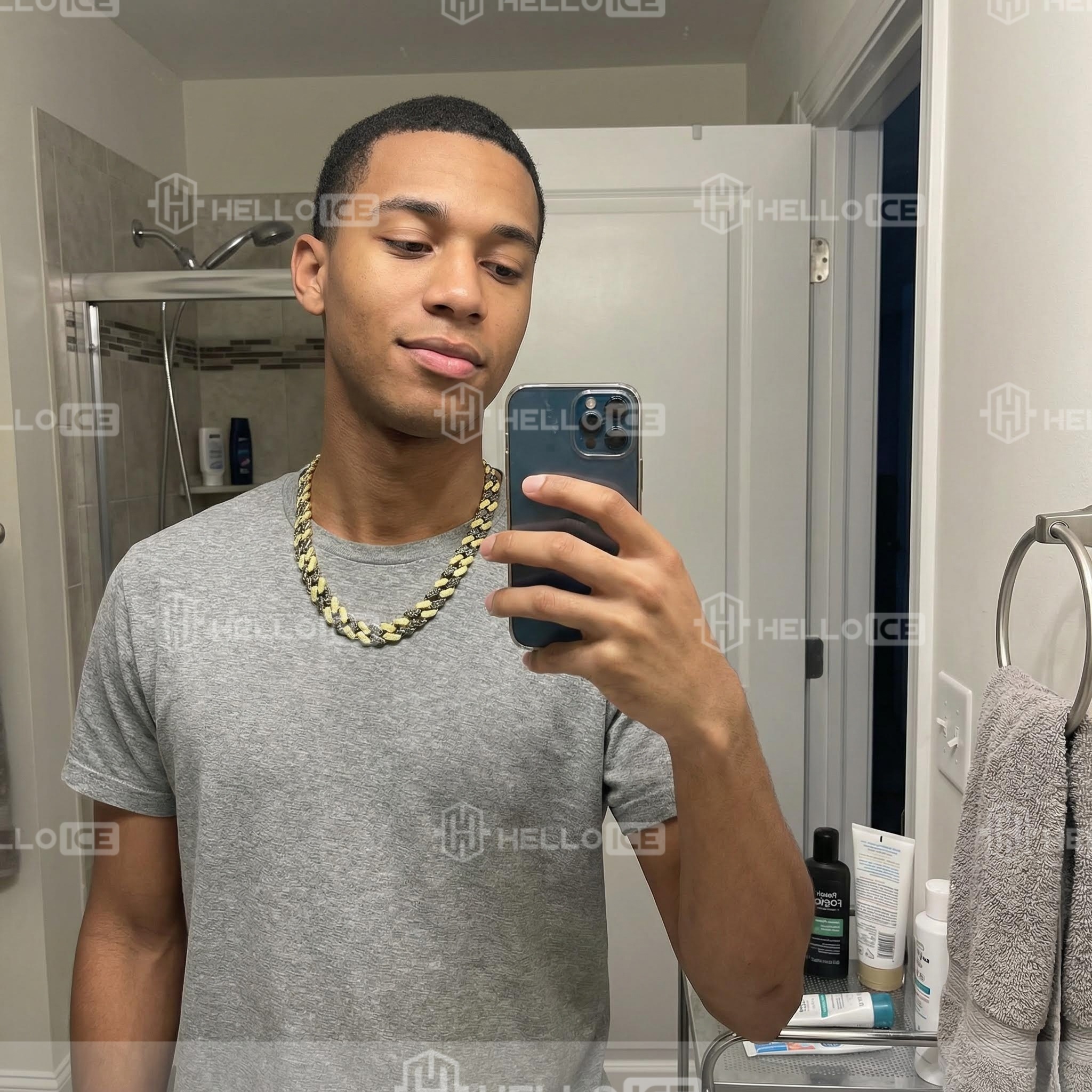 Helloice Review Image