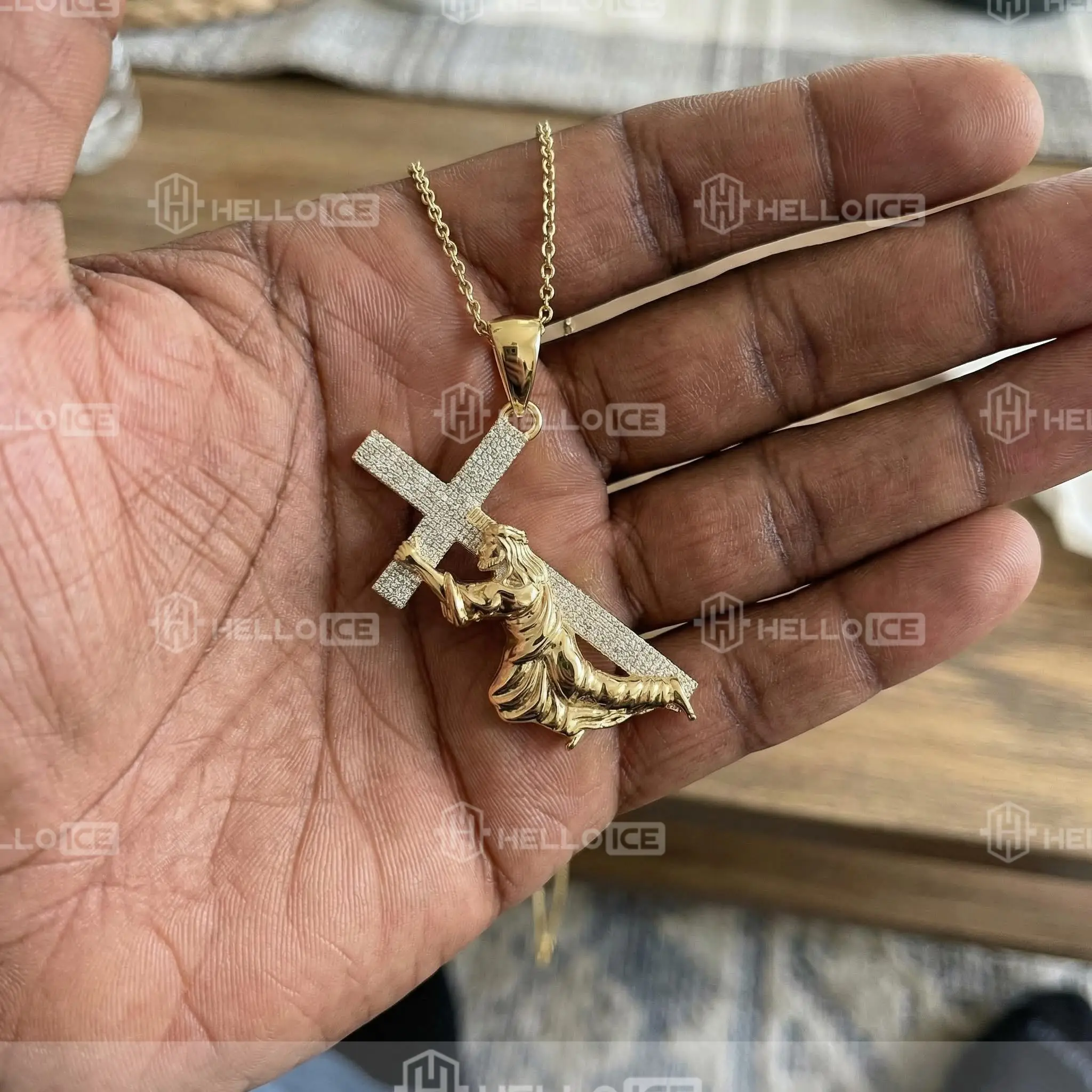 Helloice Review Image