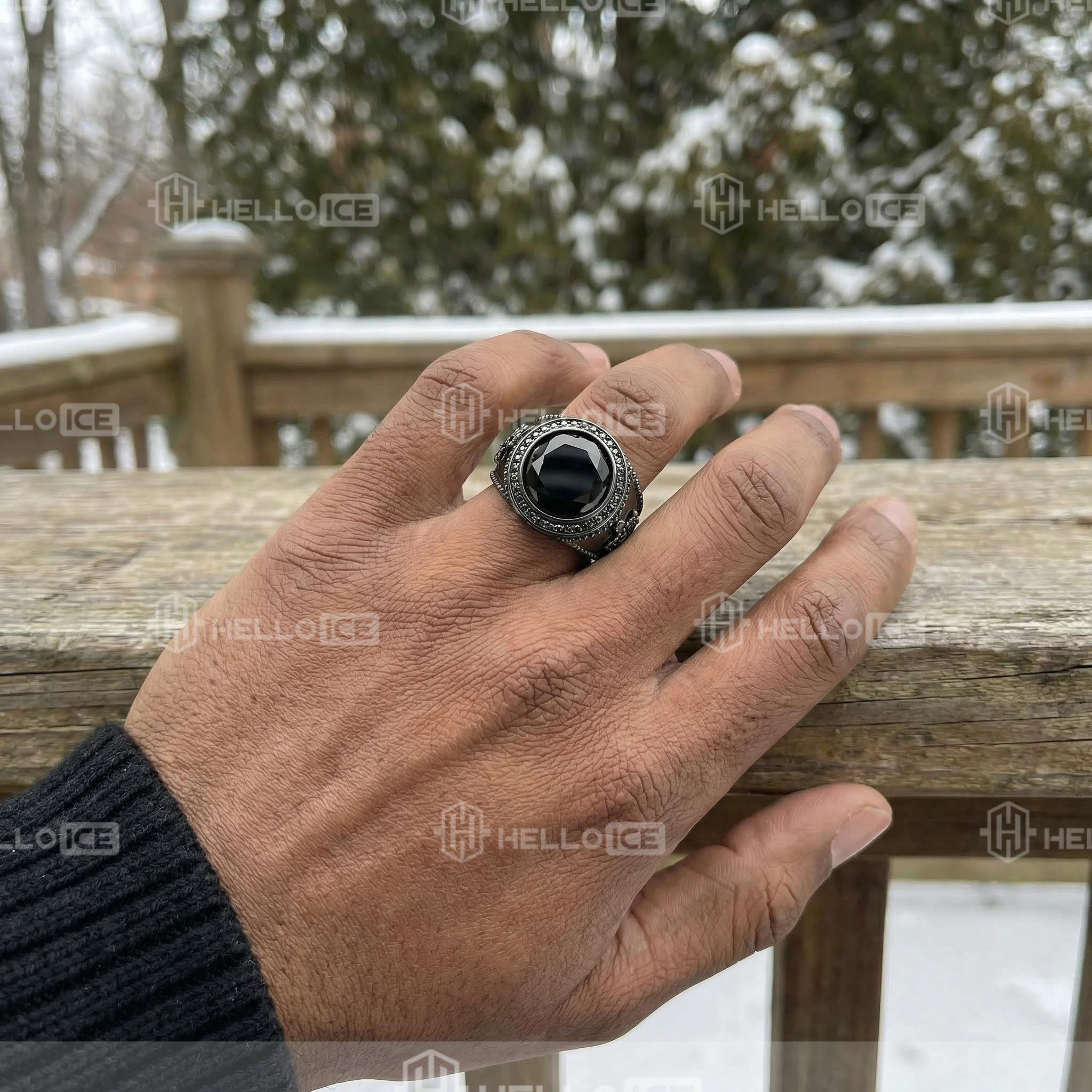 Helloice Review Image