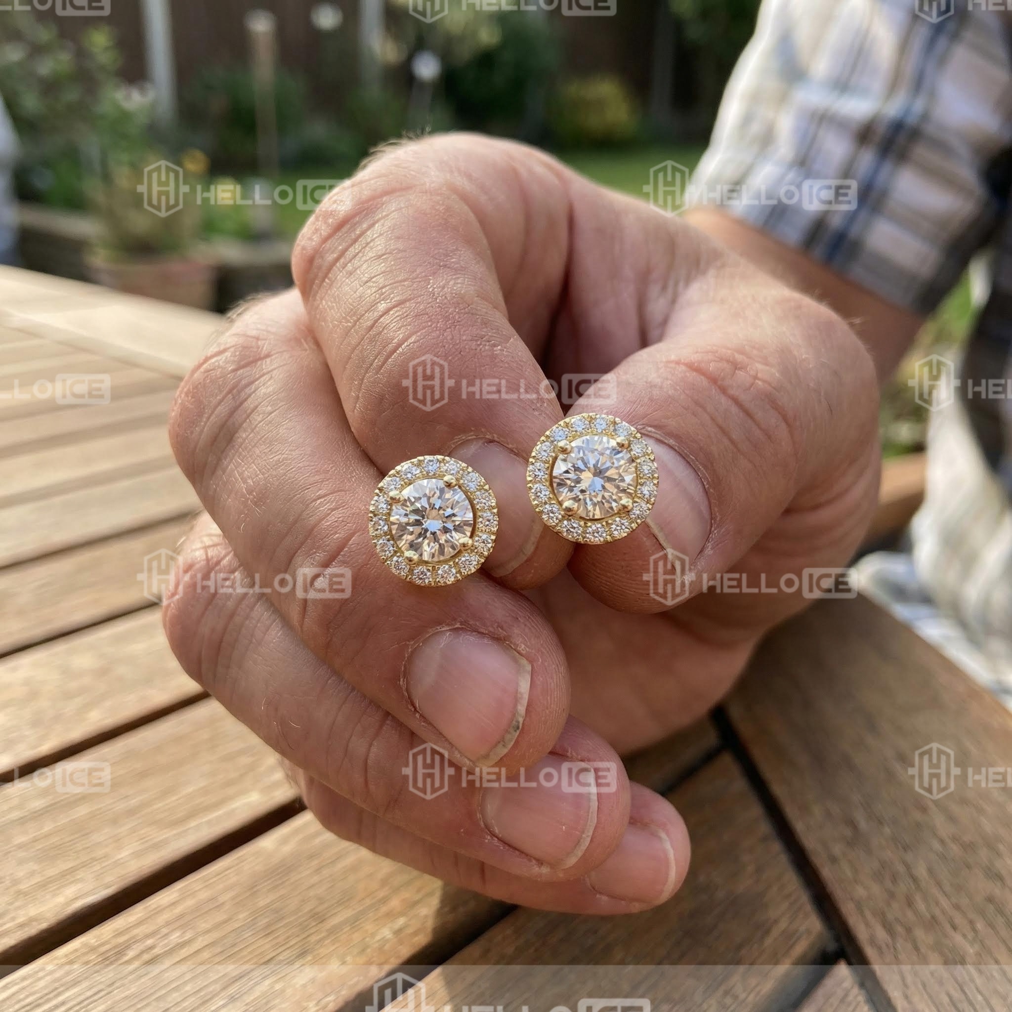 Helloice Review Image