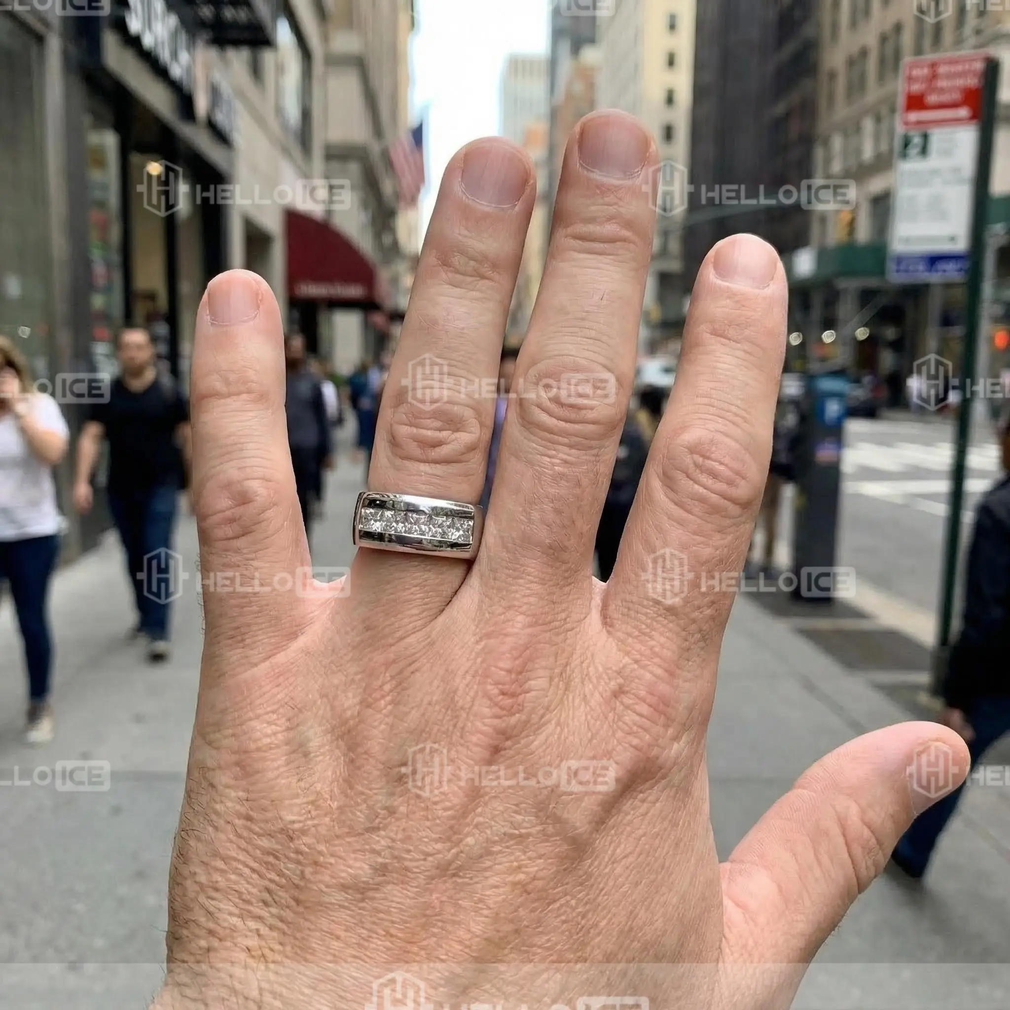 Helloice Review Image