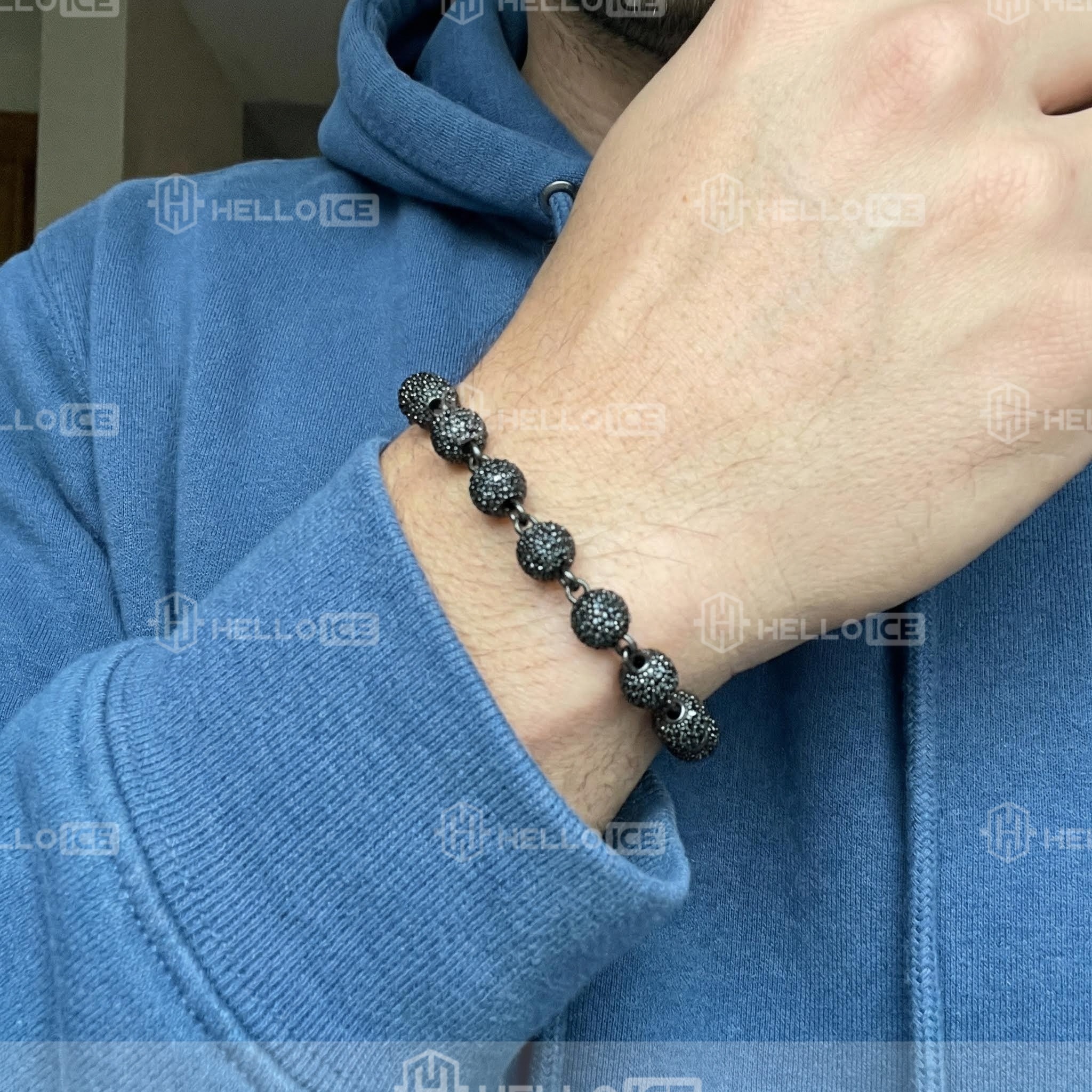 Helloice Review Image