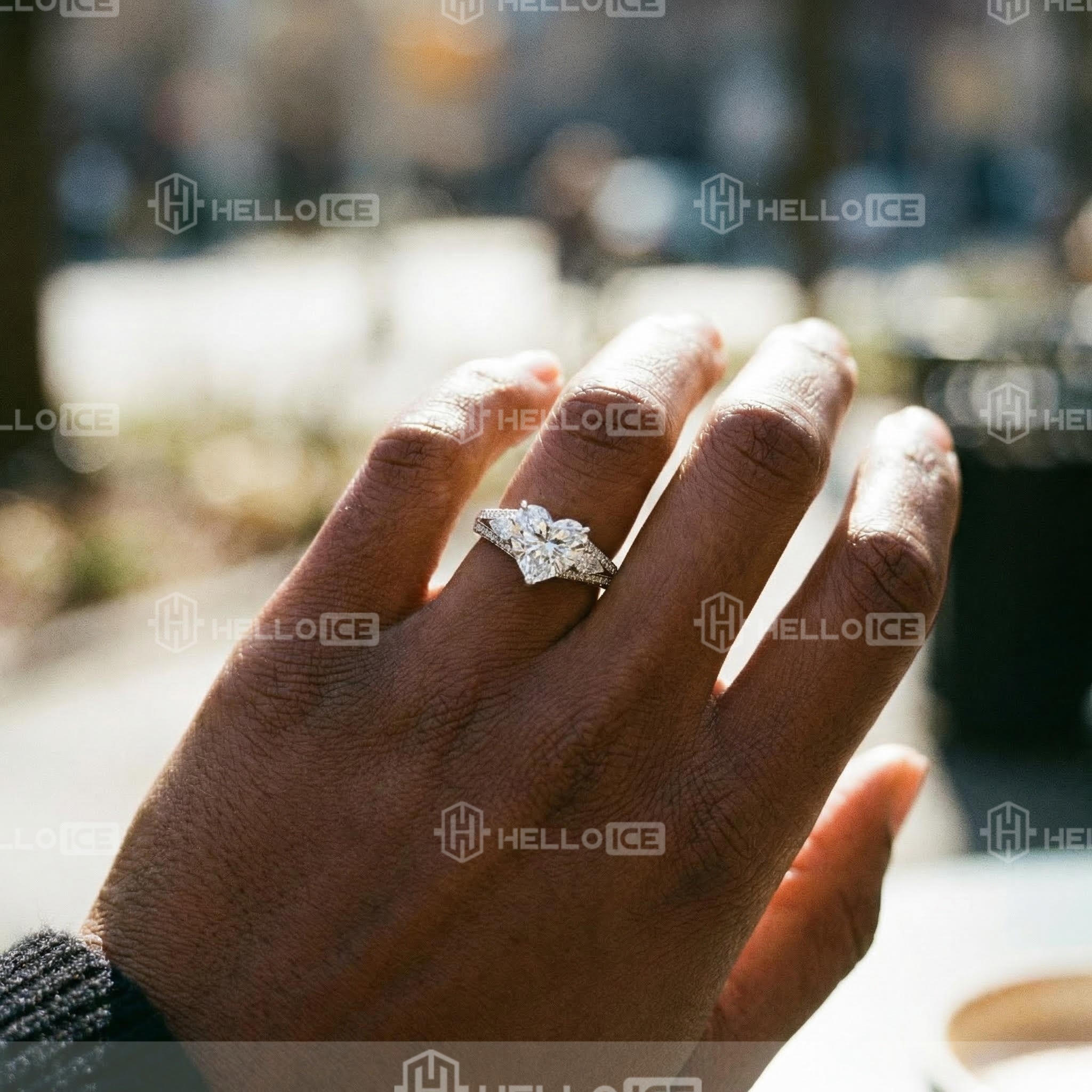 Helloice Review Image