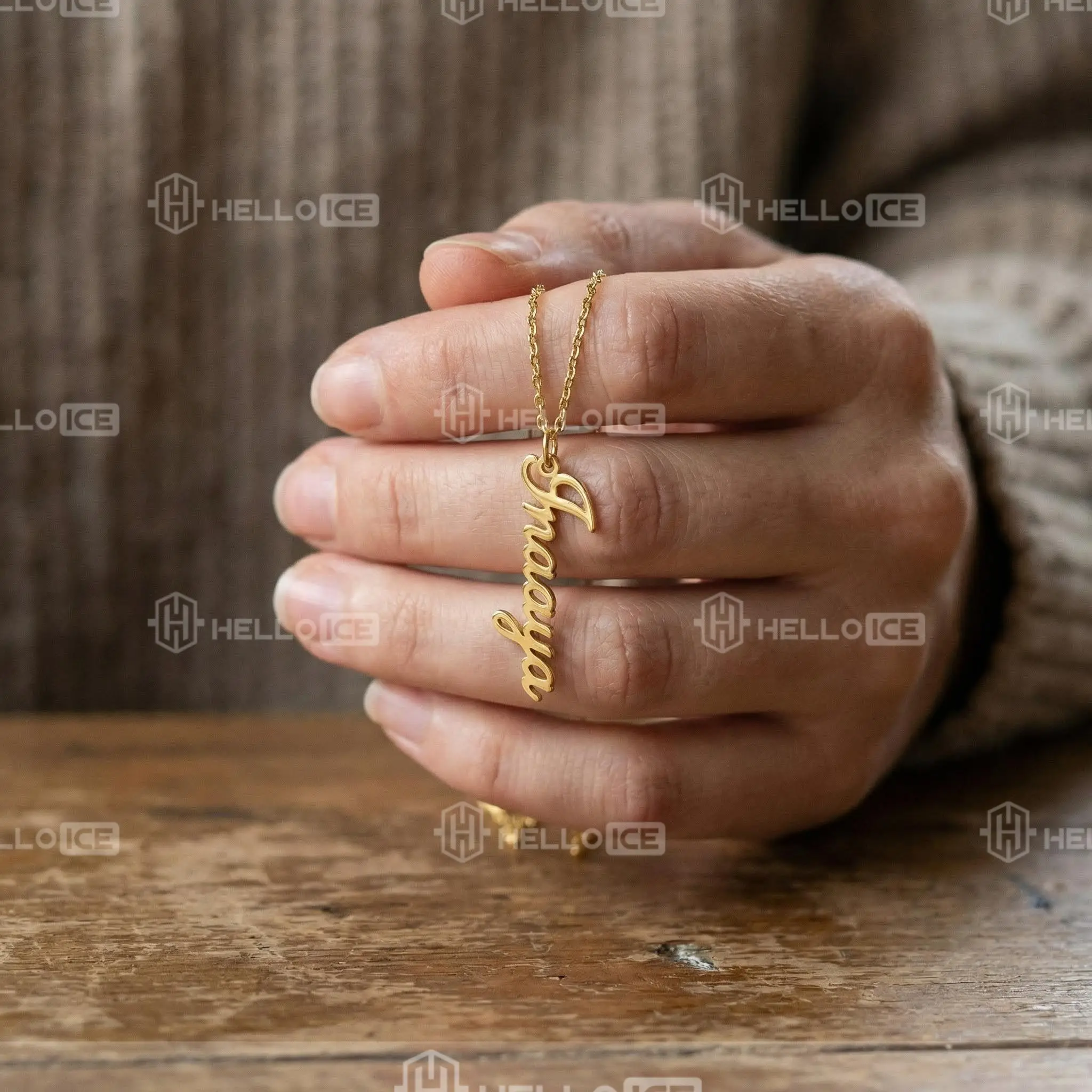 Helloice Review Image