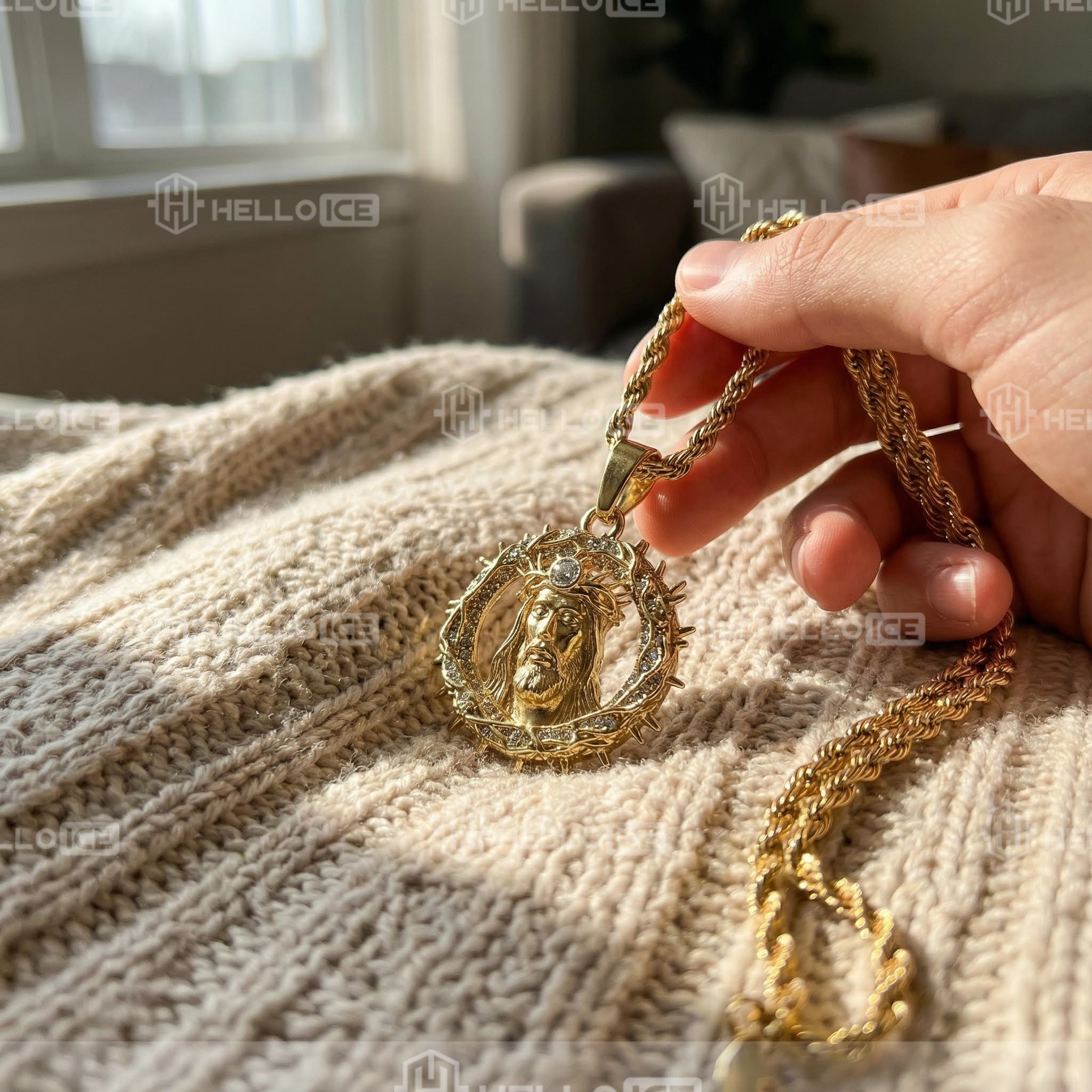 Helloice Review Image