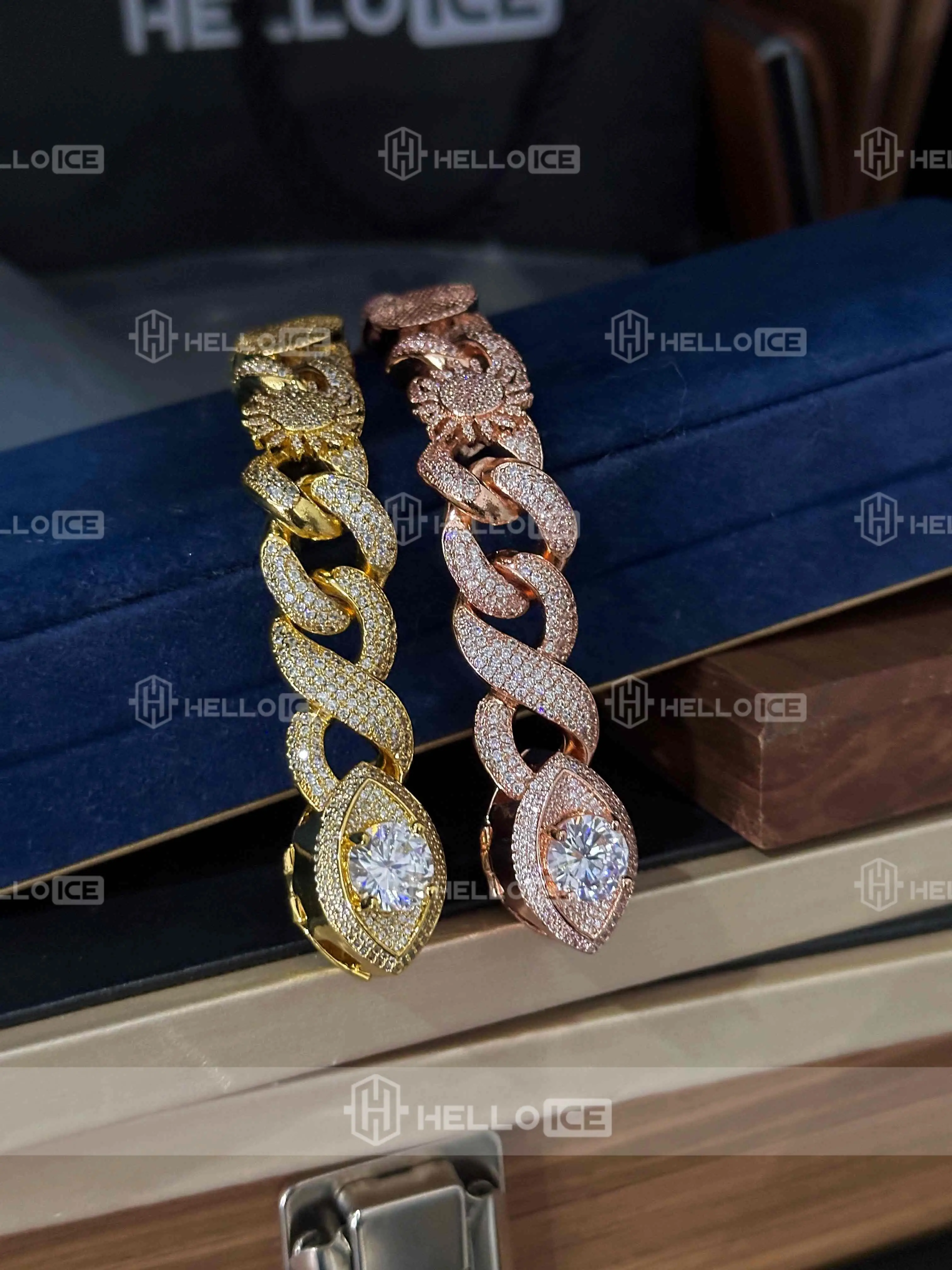 Helloice Review Image