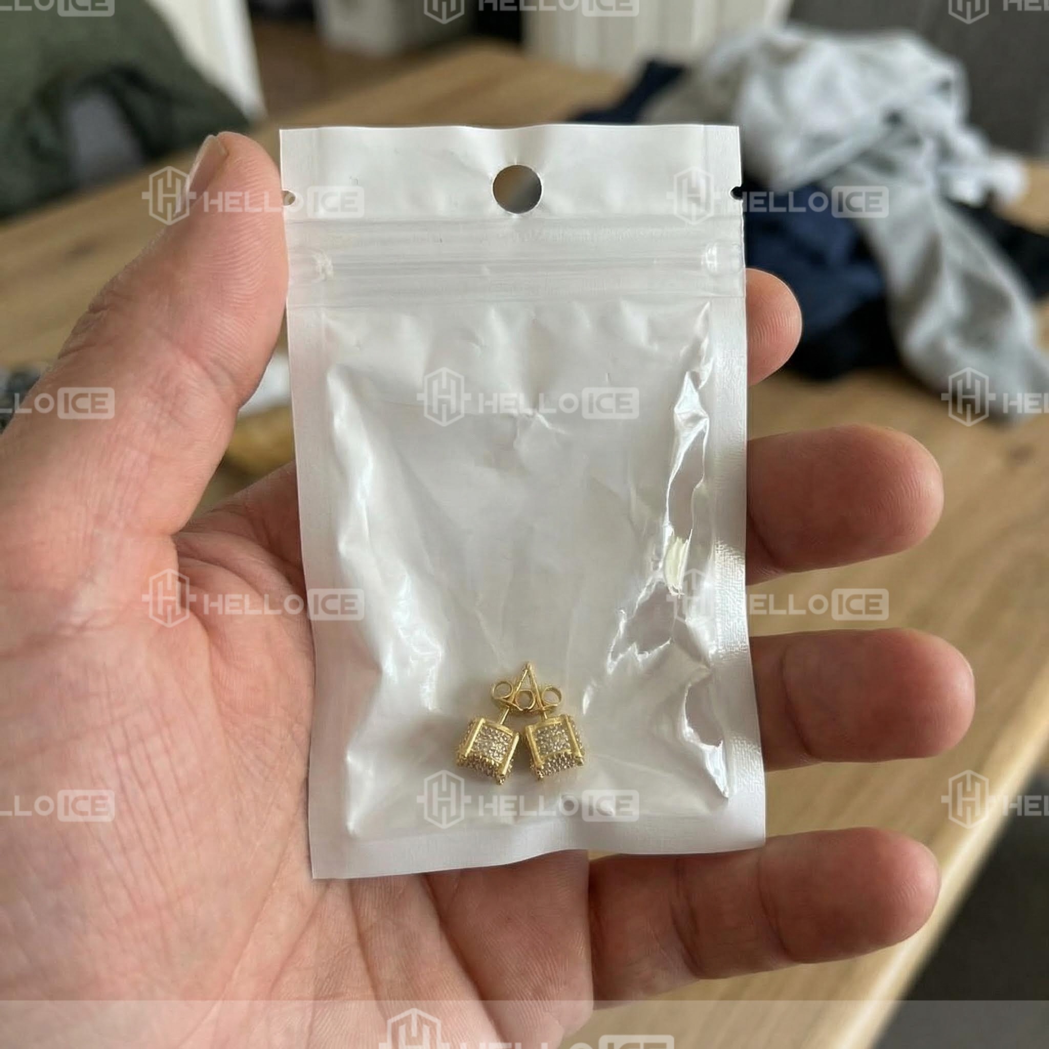 Helloice Review Image