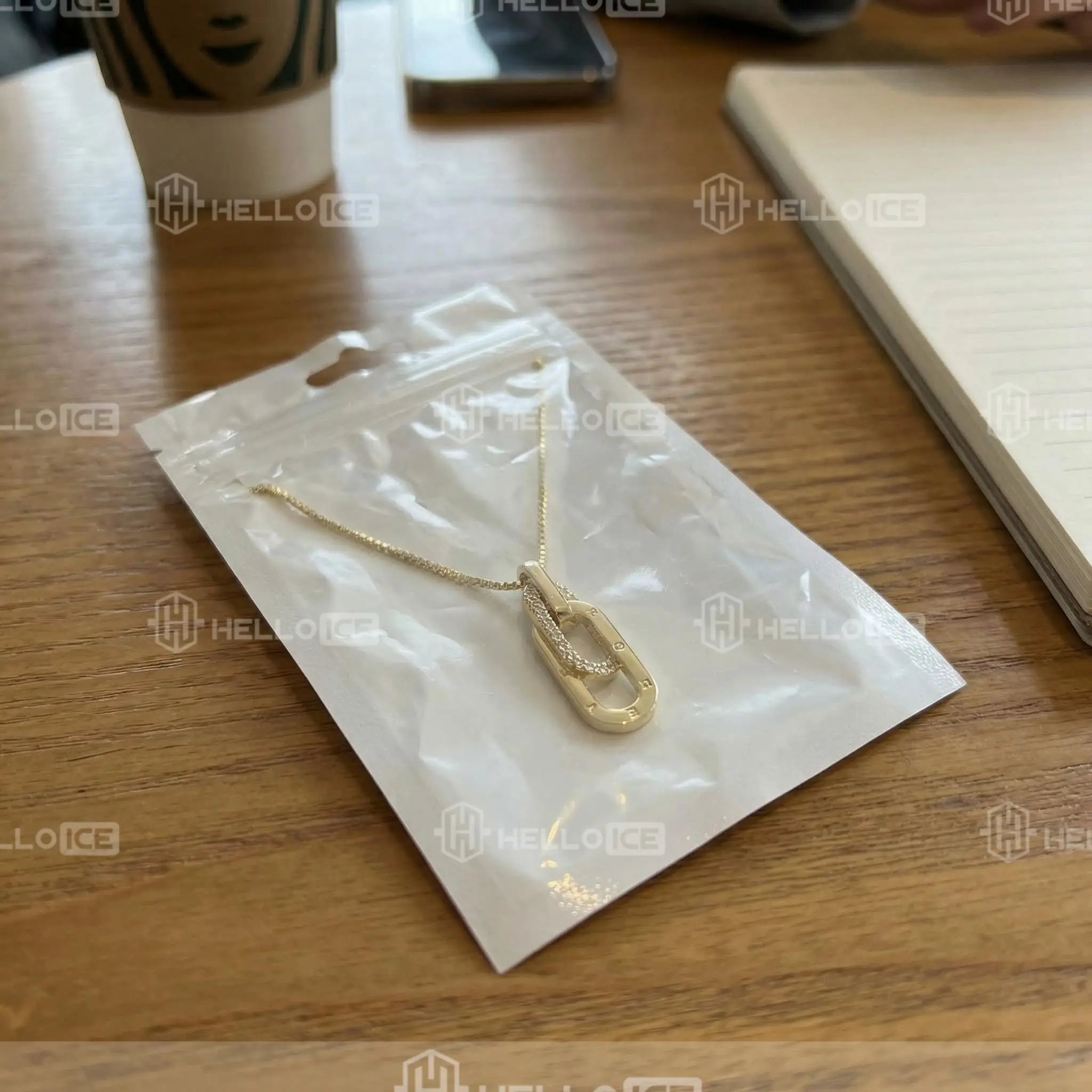 Helloice Review Image