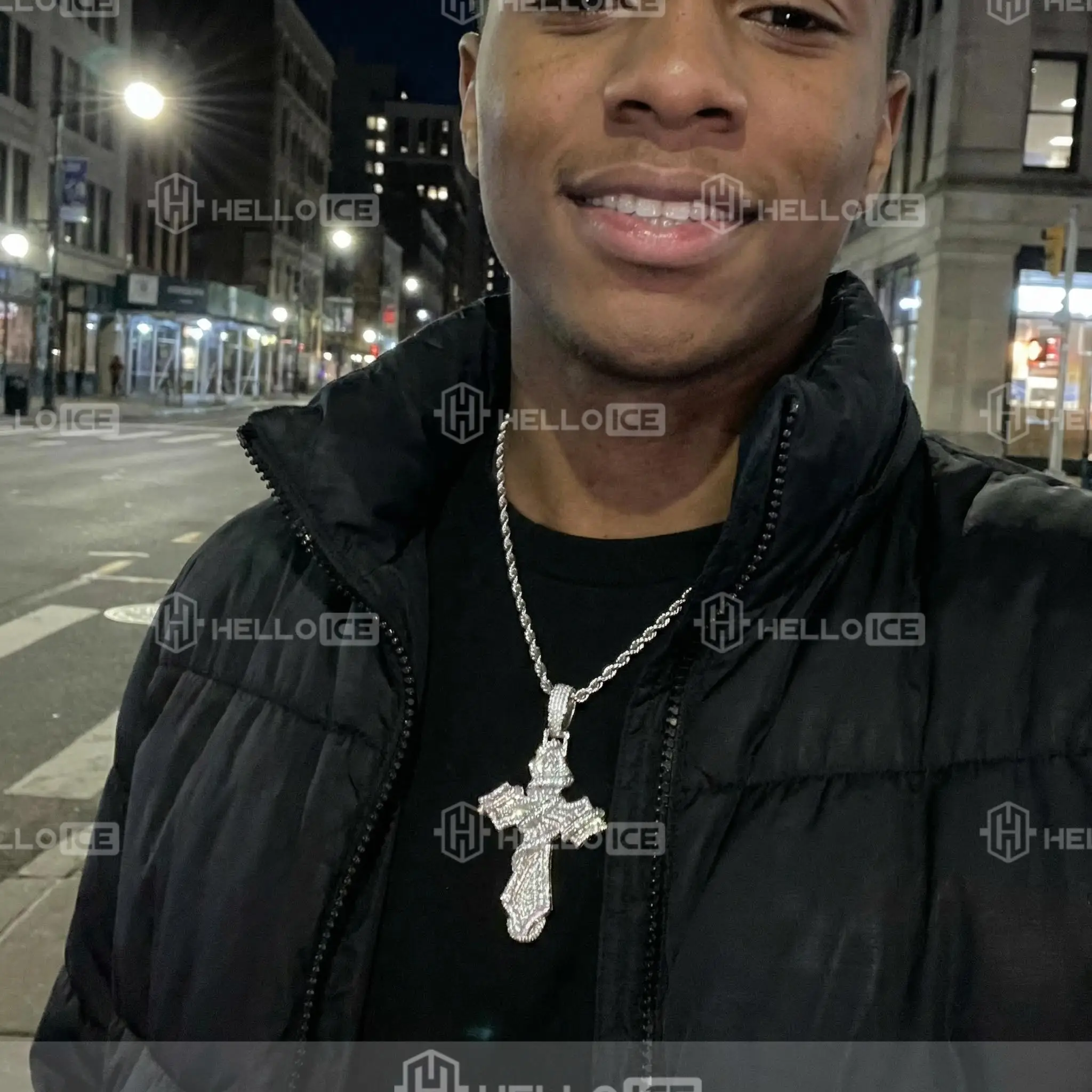 Helloice Review Image