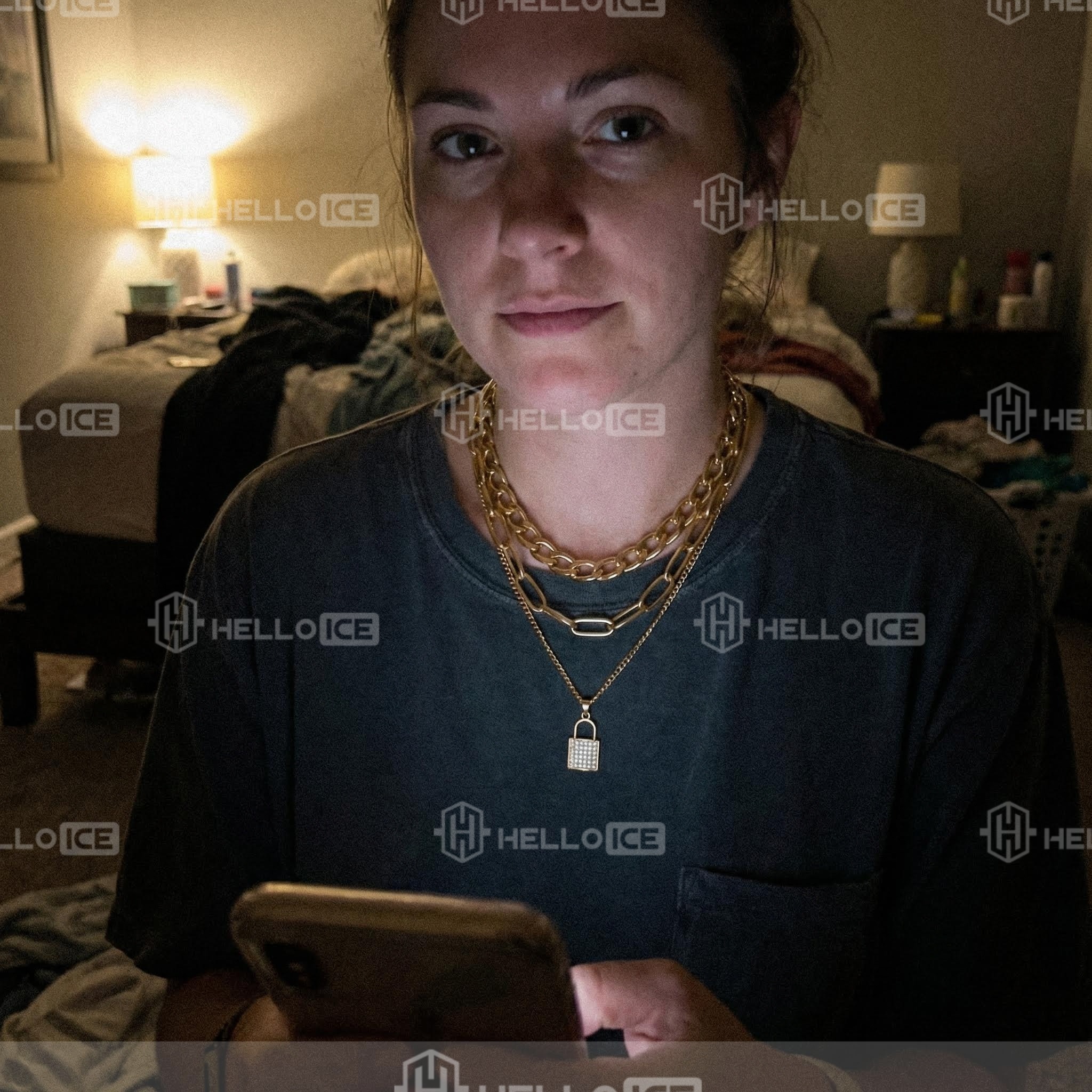 Helloice Review Image