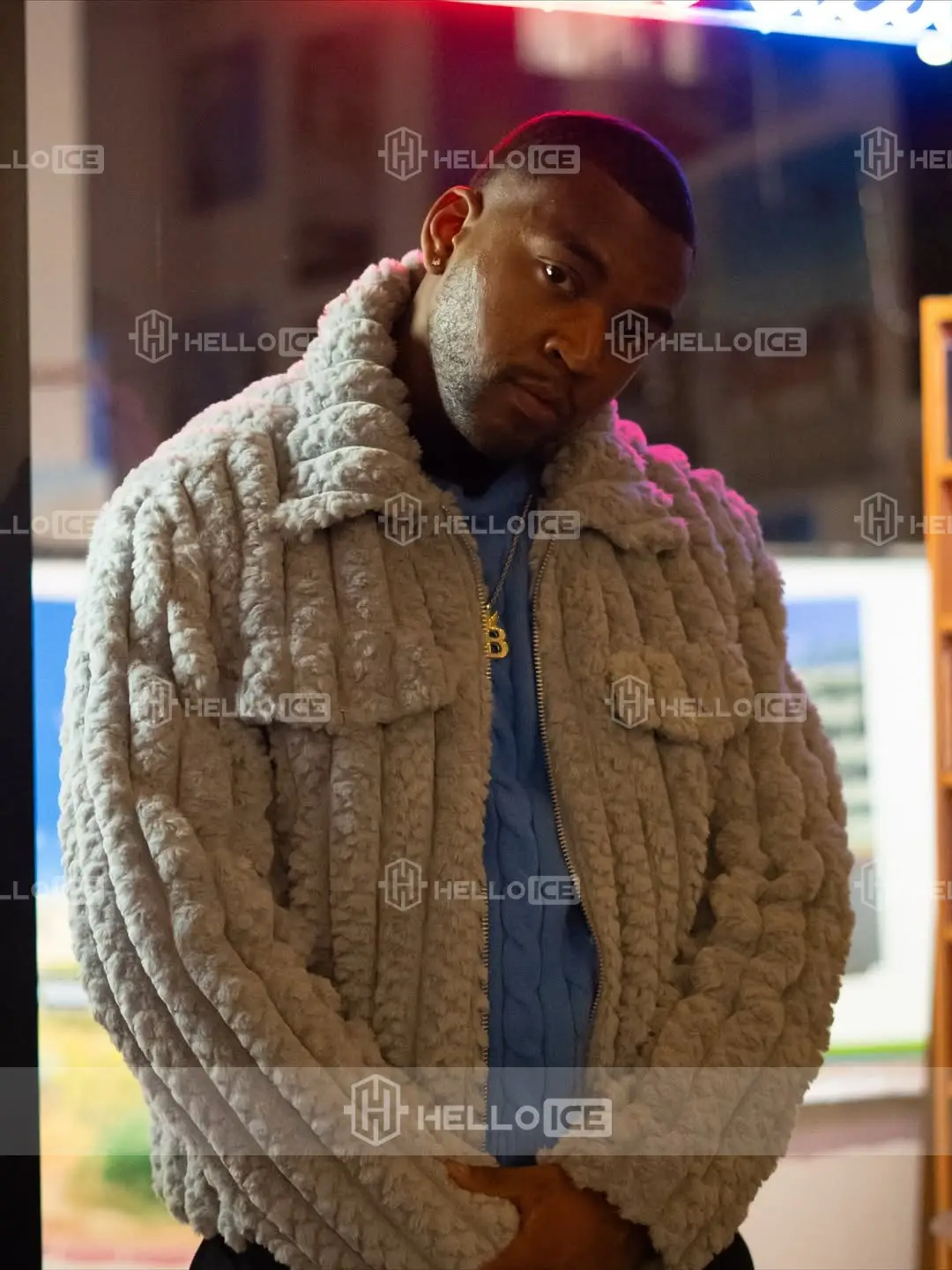 Helloice Review Image